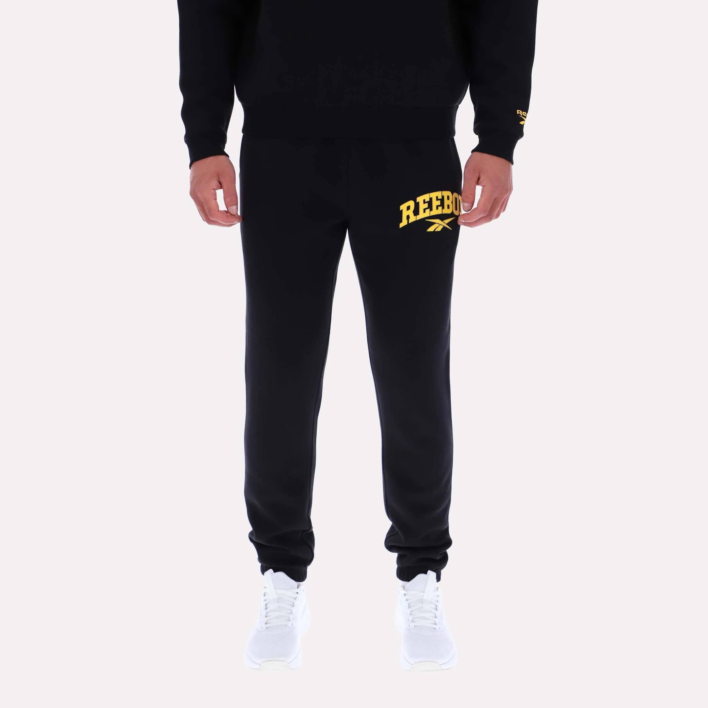 Reebok Apparel Men Classics Varsity Graphic Joggers BLACK