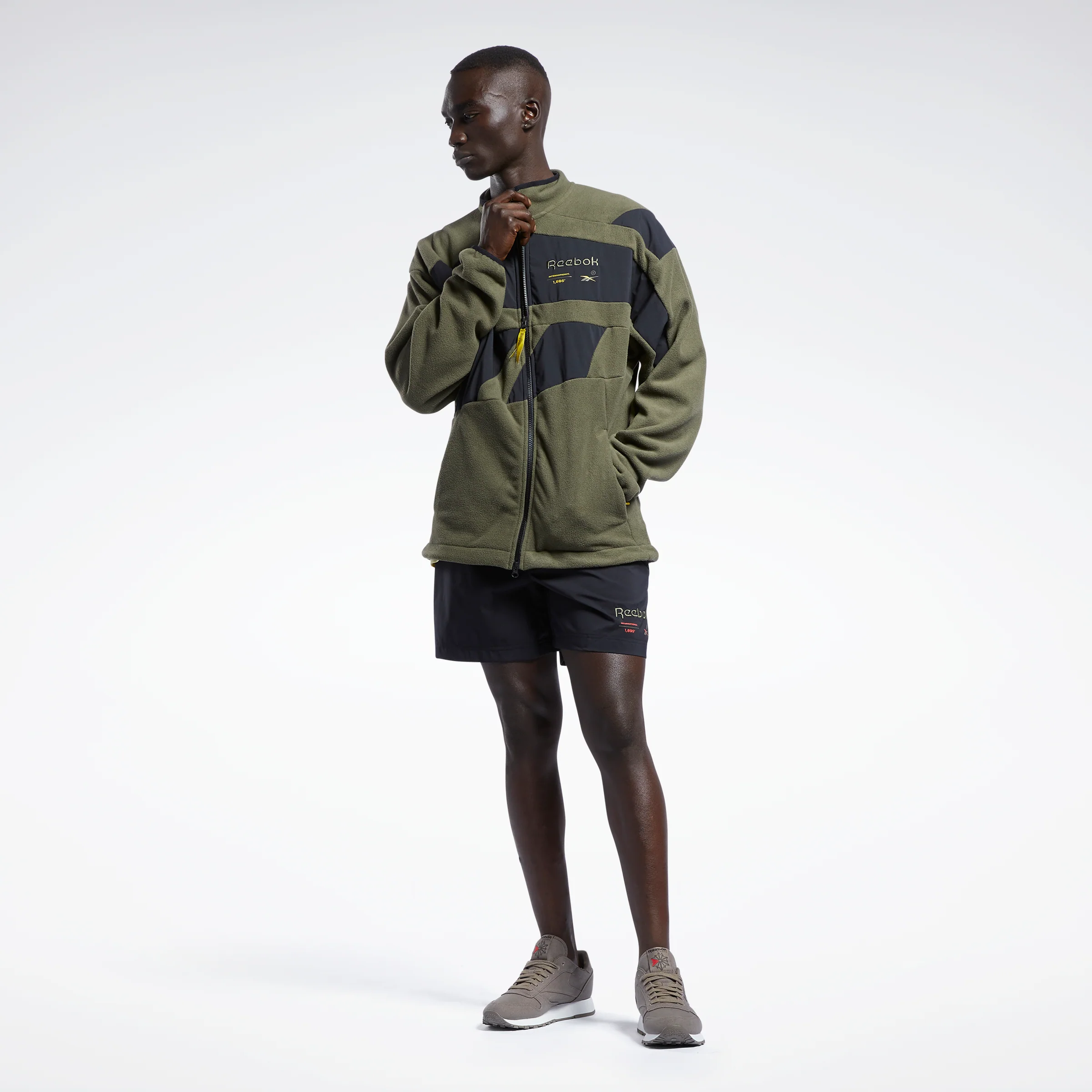 Reebok Apparel Men Classics Vector Jacket Armgrn - Image 2