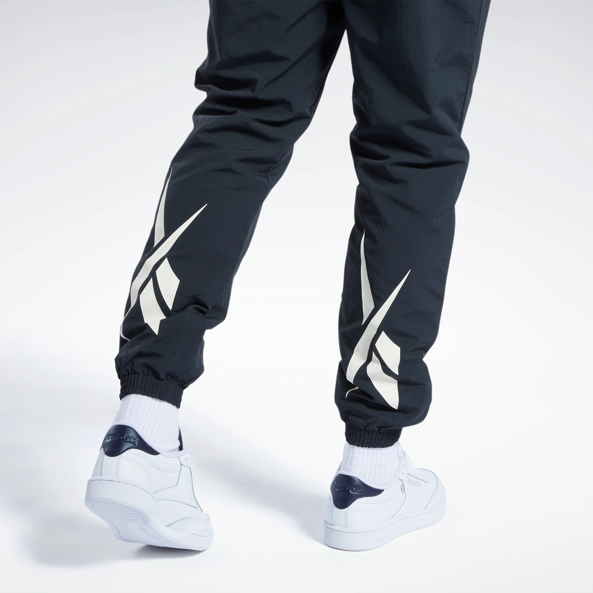 Reebok Apparel Men Classics Vector Tracksuit Bottoms Nghblk/Nghblk - Image 5