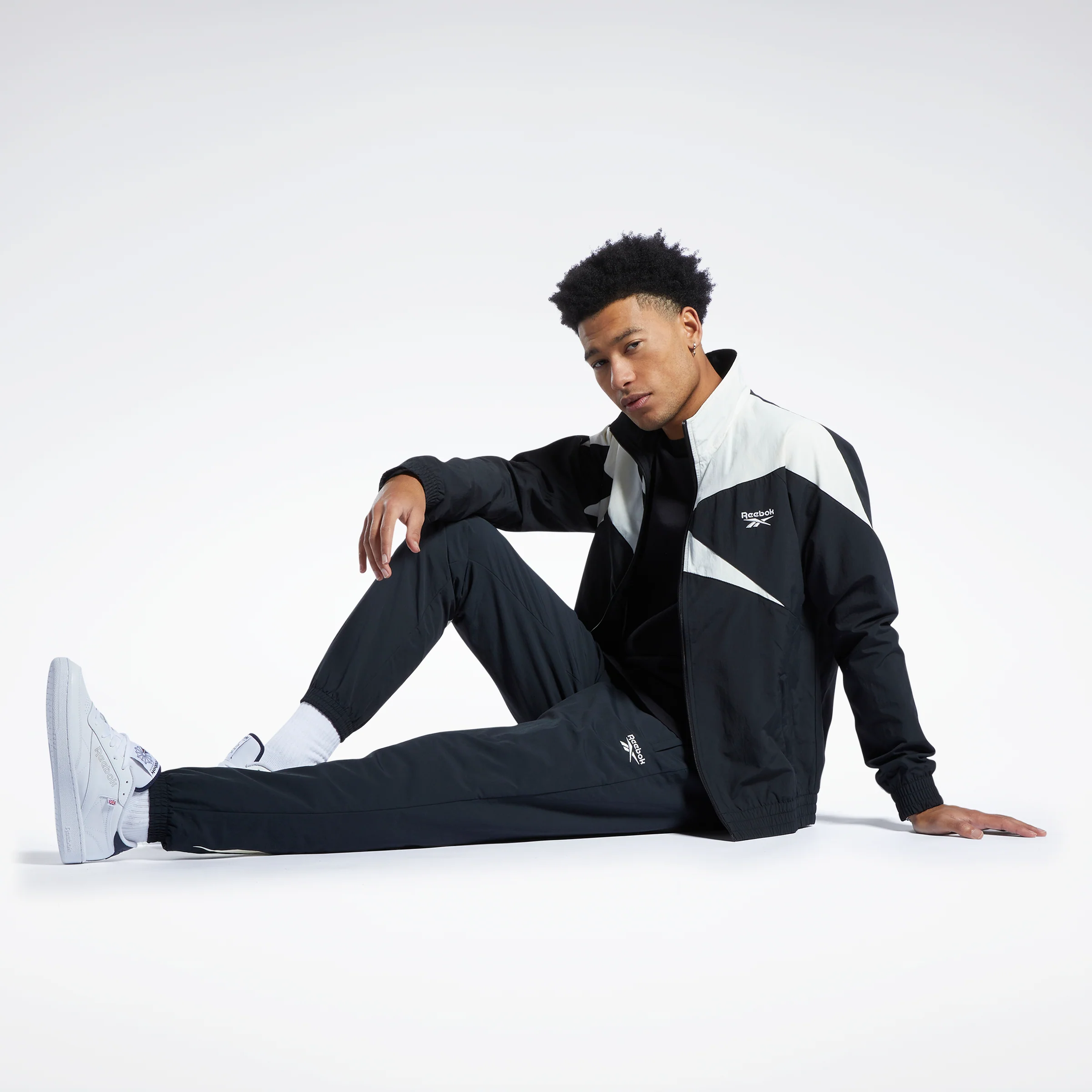 Reebok Apparel Men Classics Vector Tracksuit Bottoms Nghblk/Nghblk - Image 7