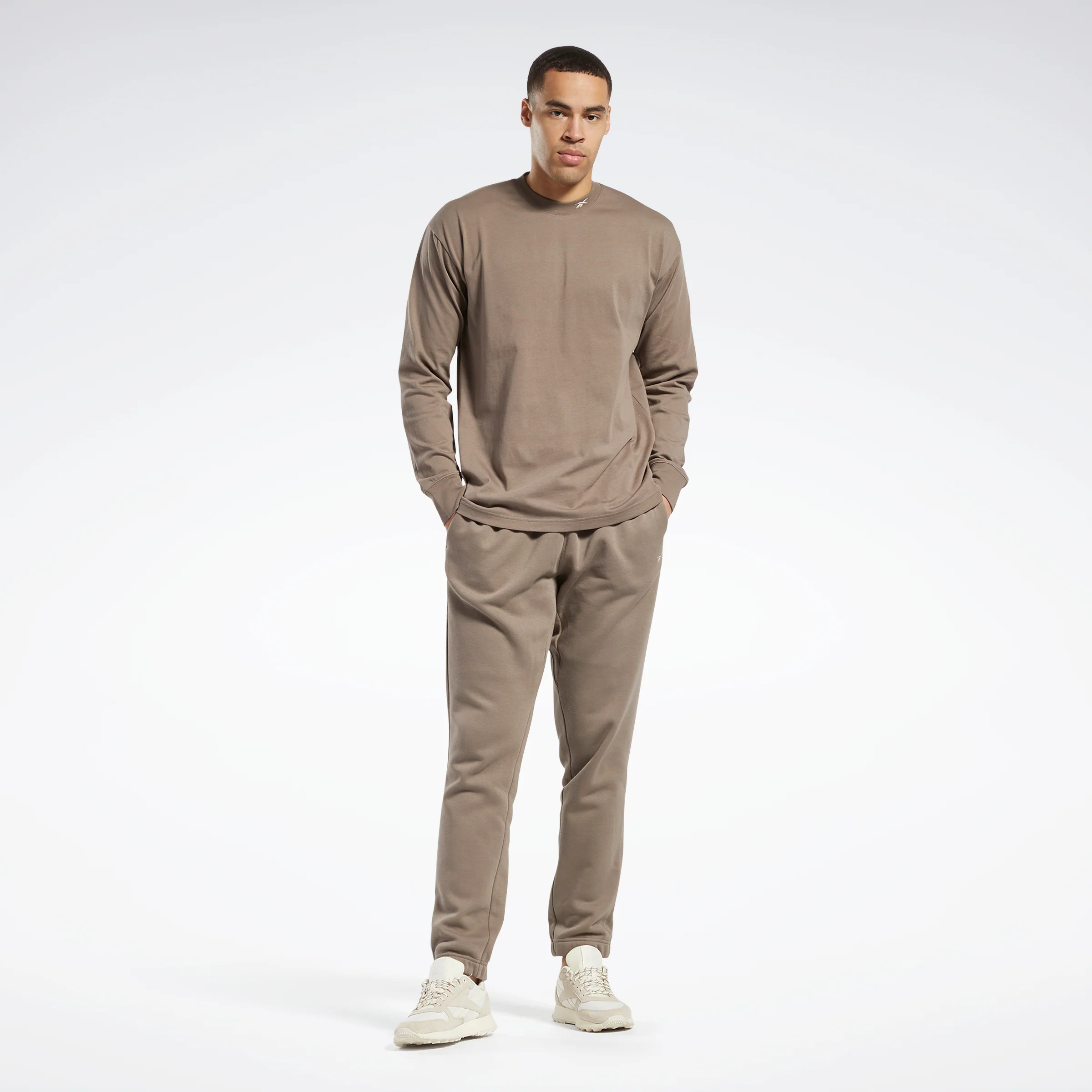 Reebok Apparel Men Classics Wardrobe Essentials Long-Sleeve Top T-Long-Sleeve Top Trkgry - Image 2