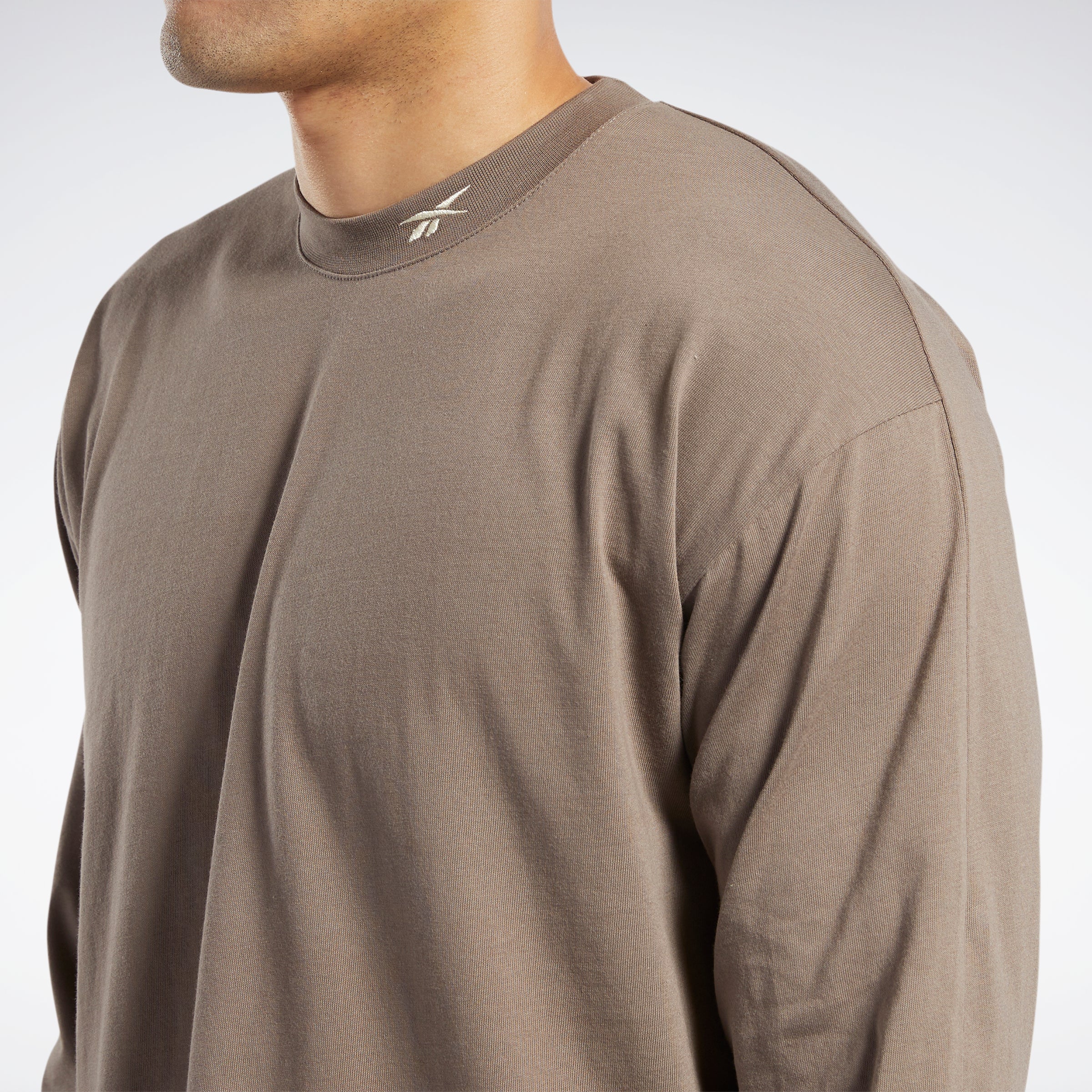 Reebok Apparel Men Classics Wardrobe Essentials Long-Sleeve Top T-Long-Sleeve Top Trkgry - Image 3