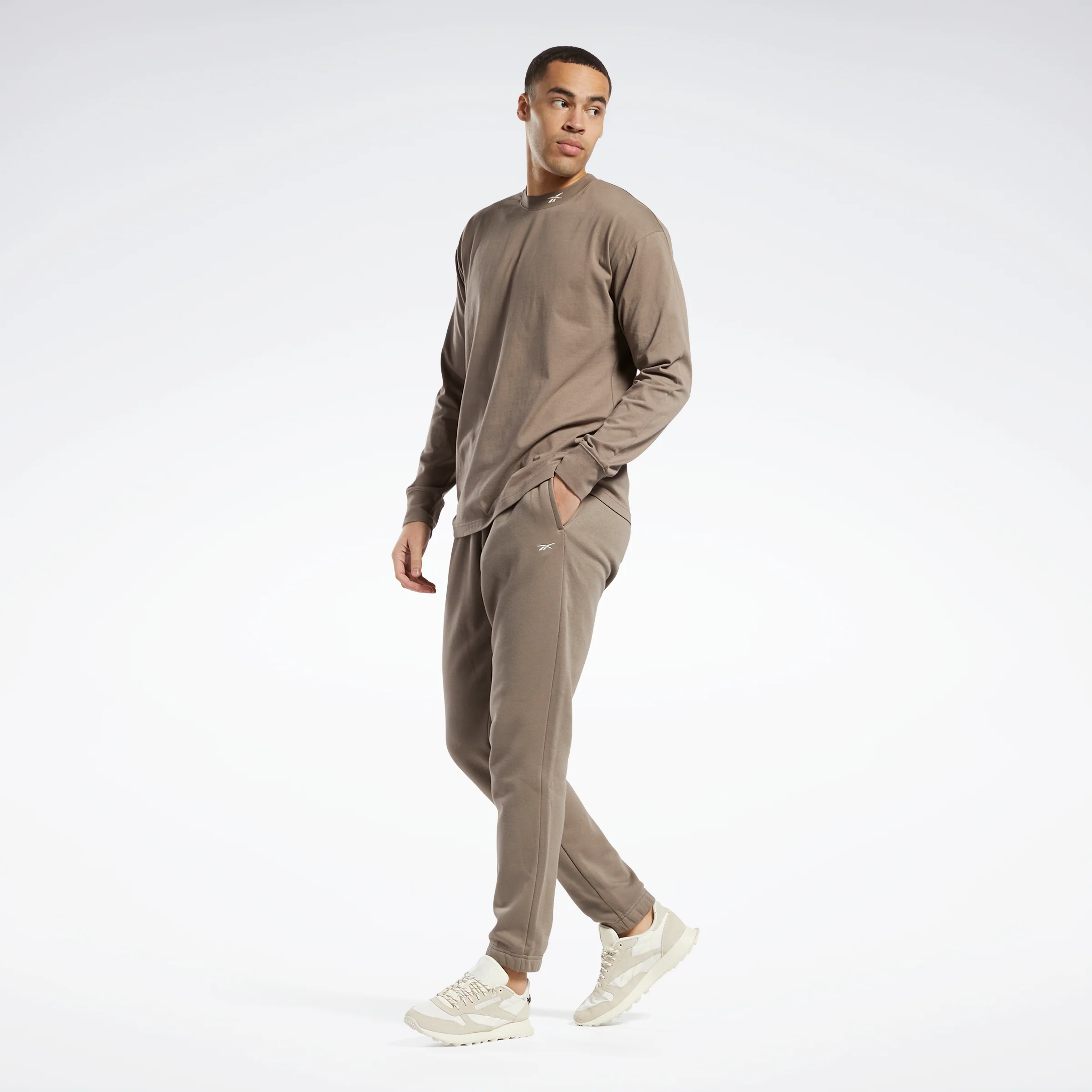 Reebok Apparel Men Classics Wardrobe Essentials Long-Sleeve Top T-Long-Sleeve Top Trkgry - Image 7