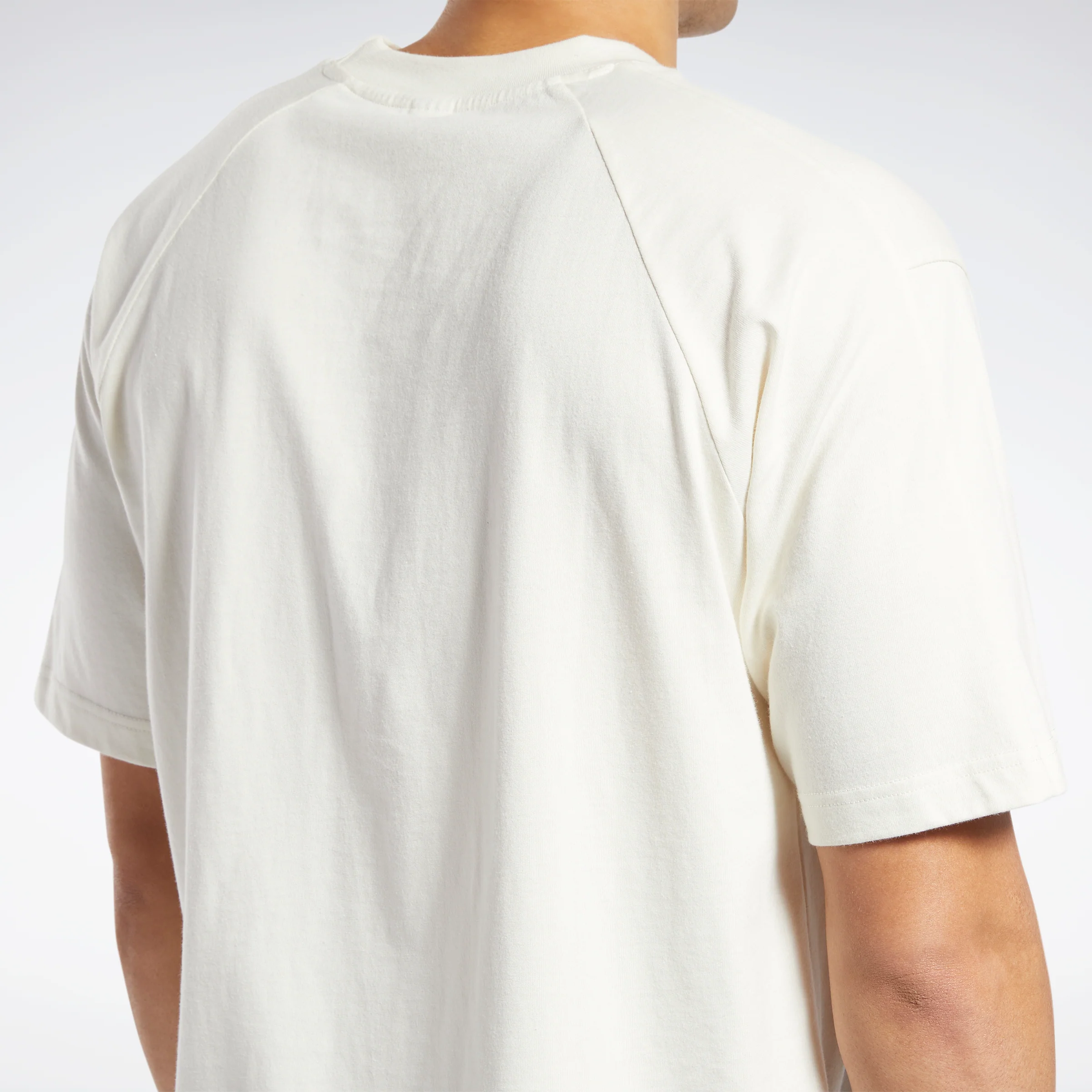 Reebok Apparel Men Classics Wide T-Shirt Clawht - Image 5