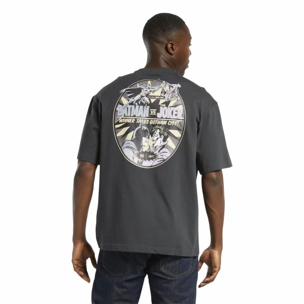 Reebok Apparel Men DC X REEBOK BATMAN™ VS. THE JOKER™ T-SHIRT PURGRY - Image 3