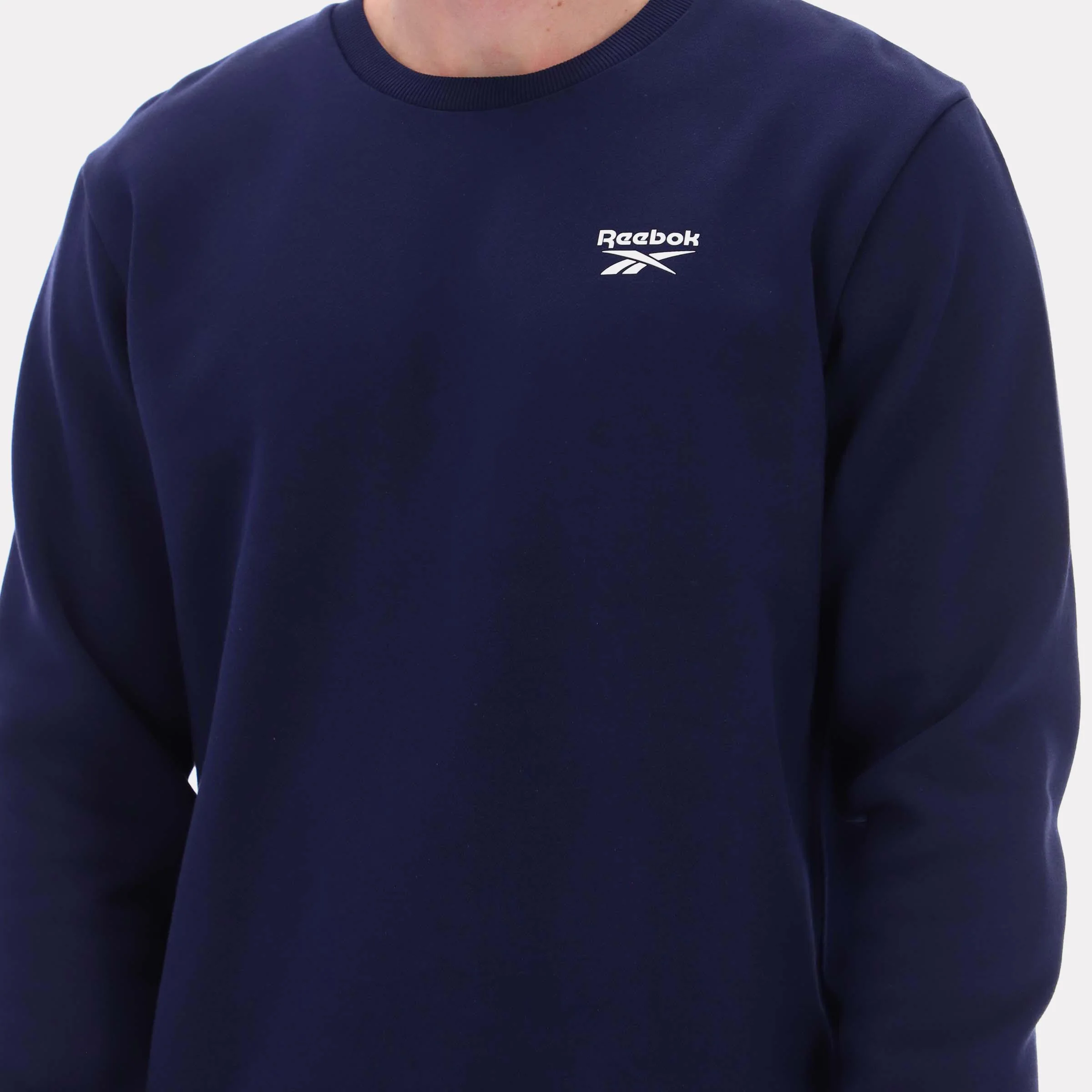 Reebok Apparel Men Essential Logo Crewneck Sweatshirt VECTOR NAVY - Image 4