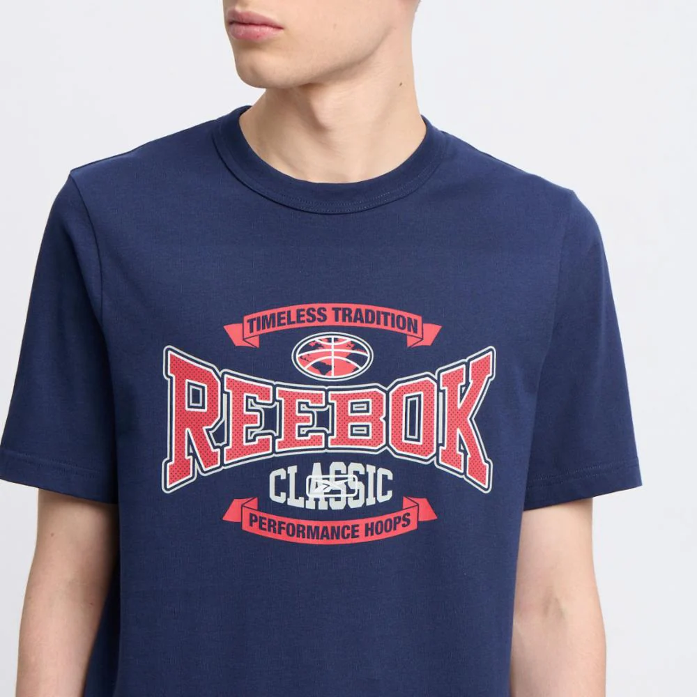 Reebok Apparel Men Graphic Series Tradition T-Shirt NAVY - Image 4