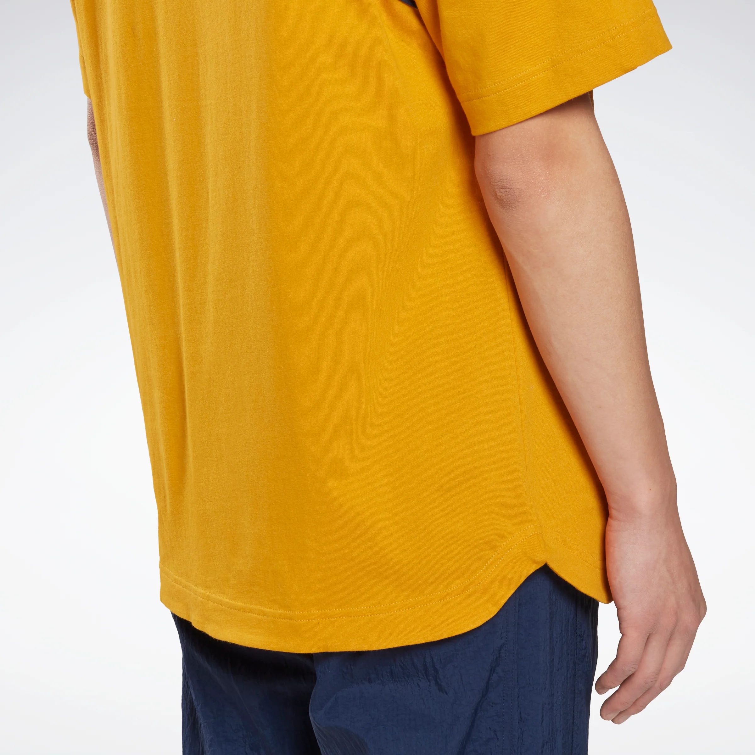 Reebok Apparel Men Myt Graphic T-Shirt Bright Ochre - Image 5