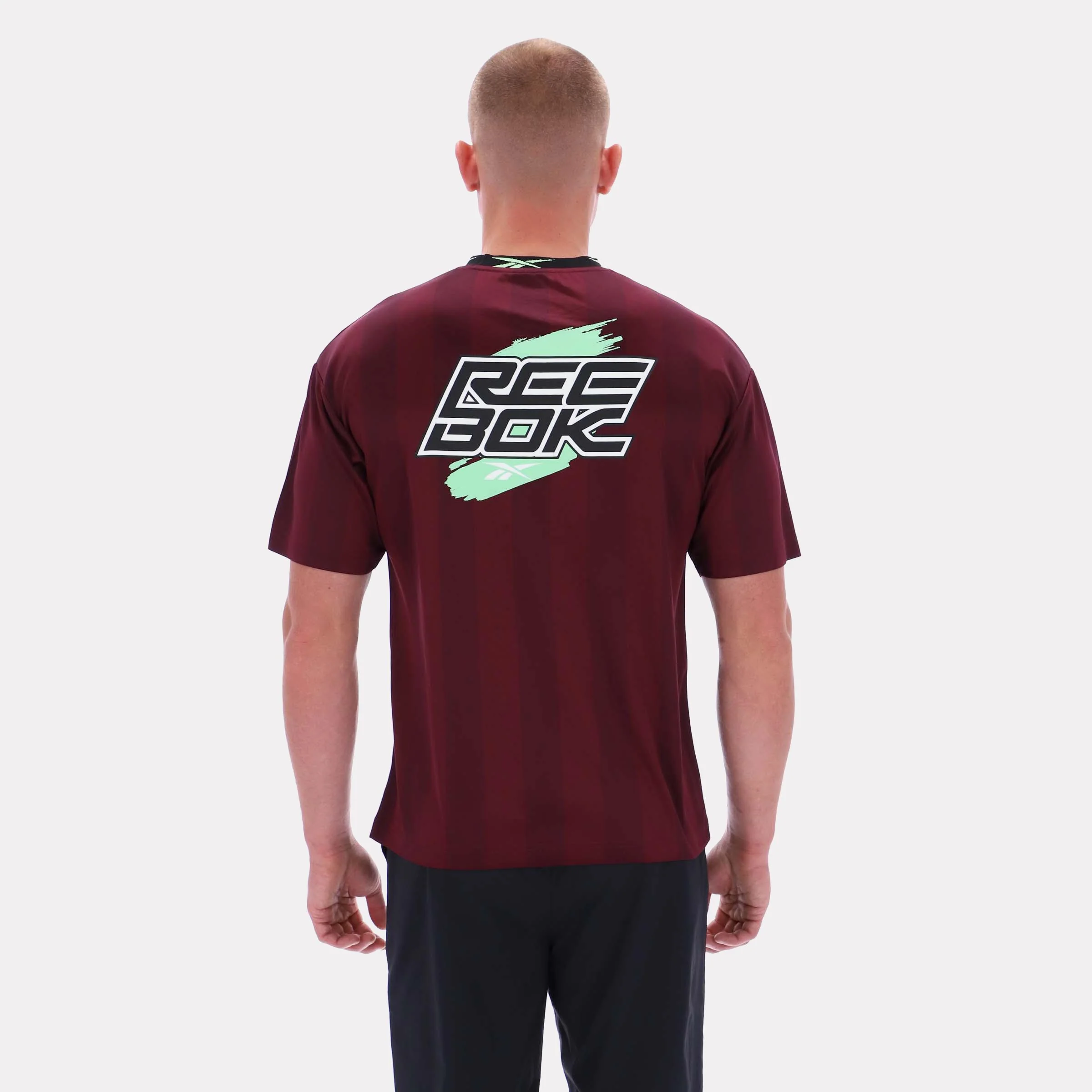Reebok Apparel Men Reebok Graphic Stripe Jersey BLACK CHERRY - Image 2