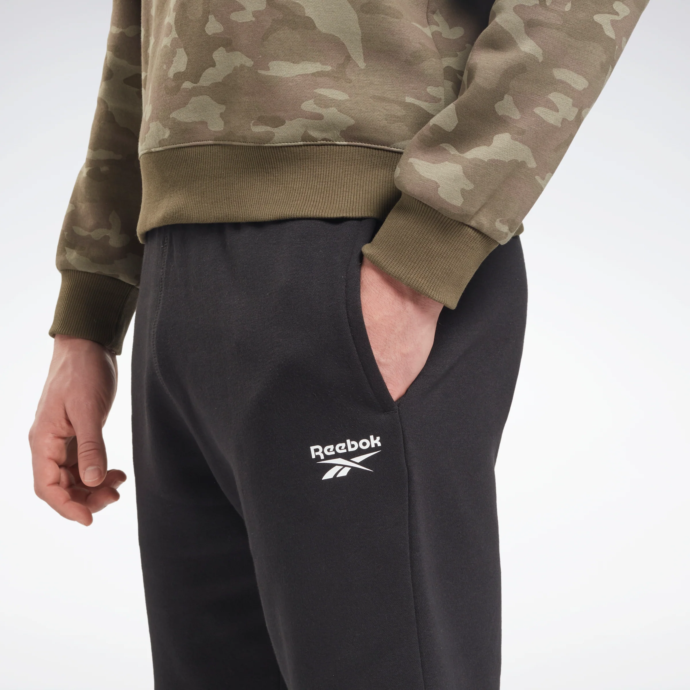Reebok Apparel Men Reebok Identity Fleece Shorts Black - Image 4