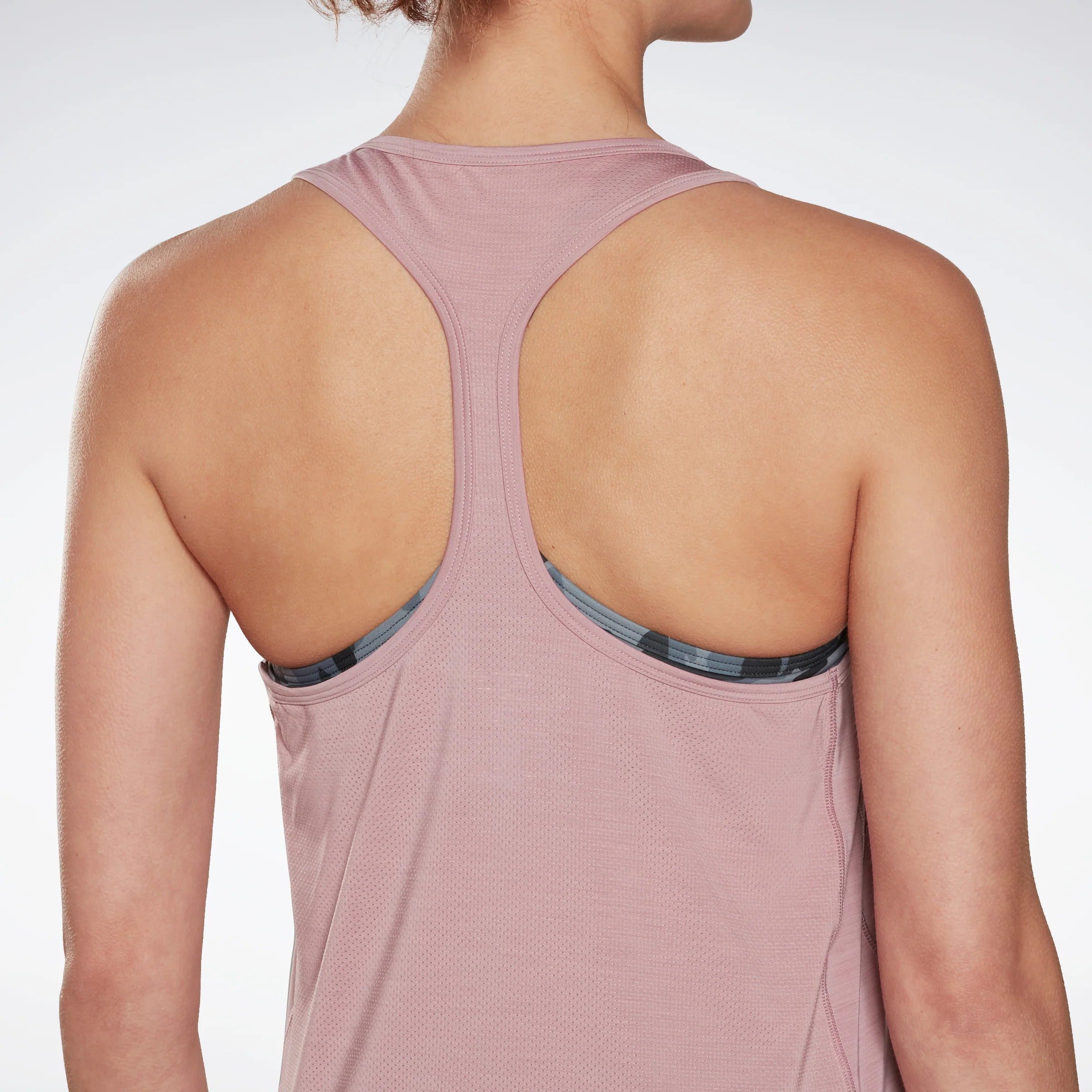 Reebok Apparel Women Activchill Graphic Tank Top Inflil - Image 5