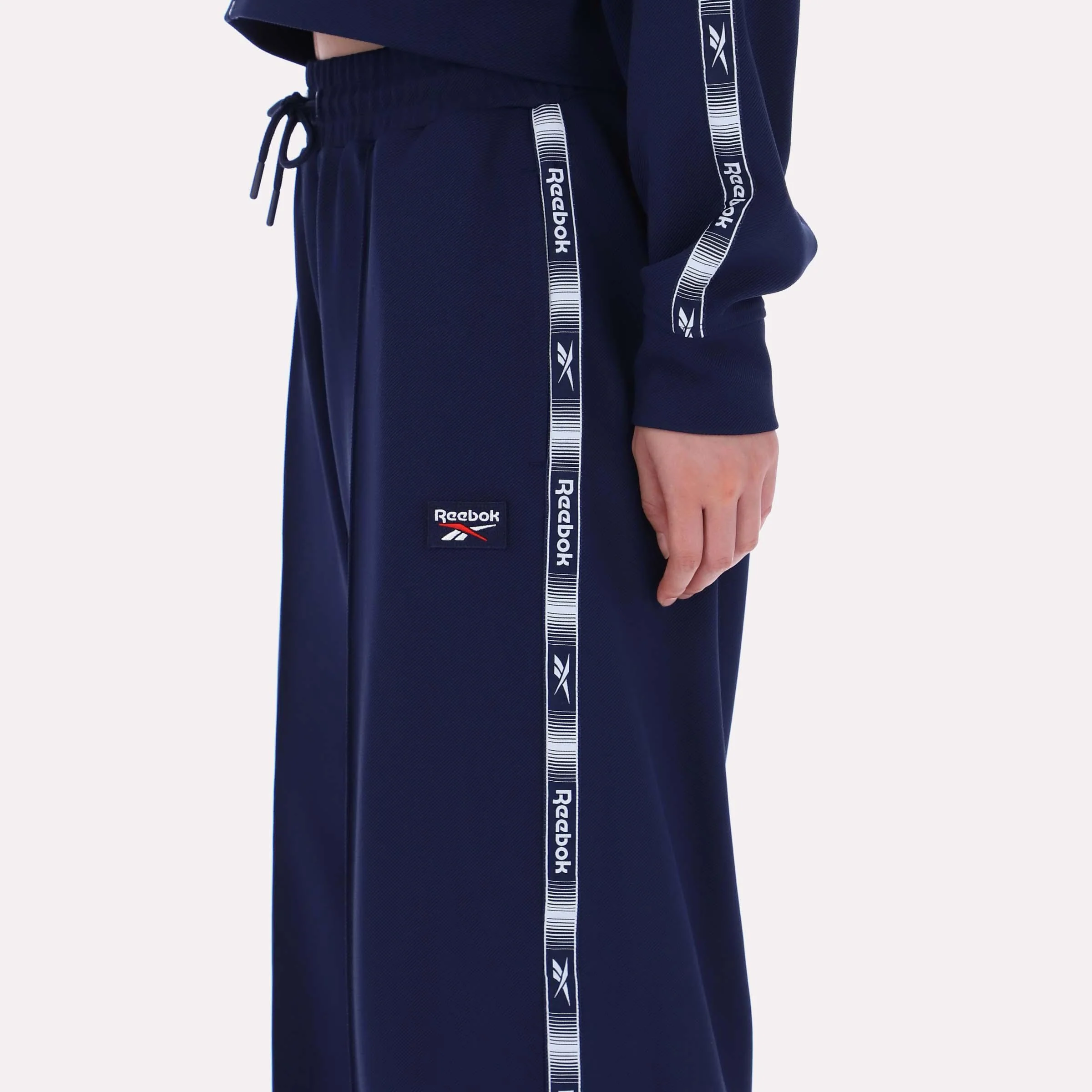 Reebok Apparel Women Classic Vector Track Pants VECTOR NAVY - Image 4