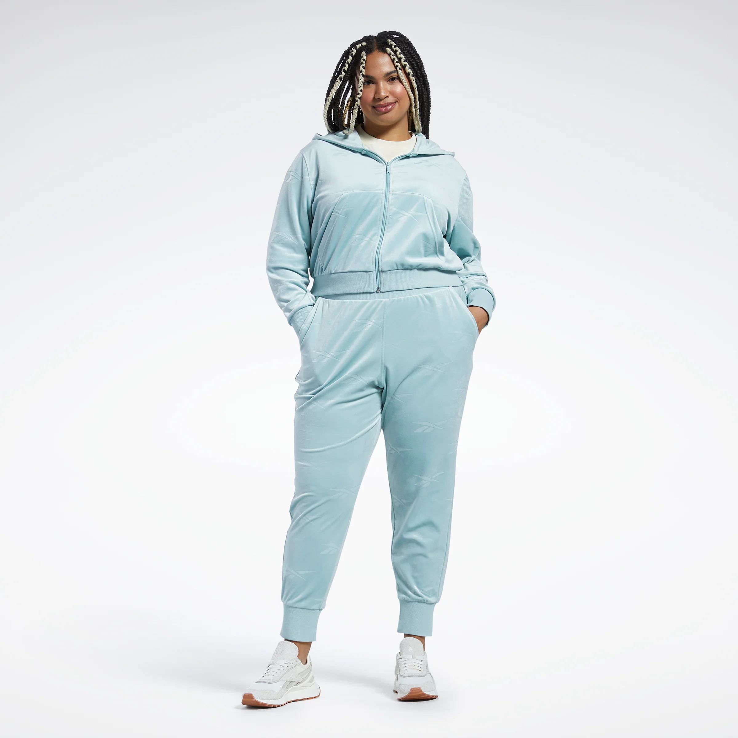 Reebok Apparel Women Classics Energy Q4 Velour Joggers (Plus Size) Seagry - Image 2