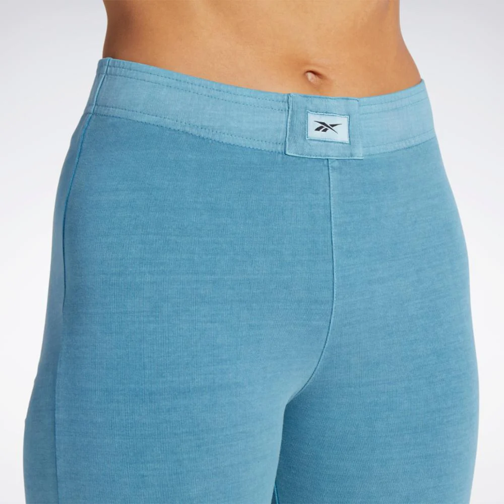 Reebok Apparel Women Classics Natural Dye Legging Shorts STEBLU - Image 4