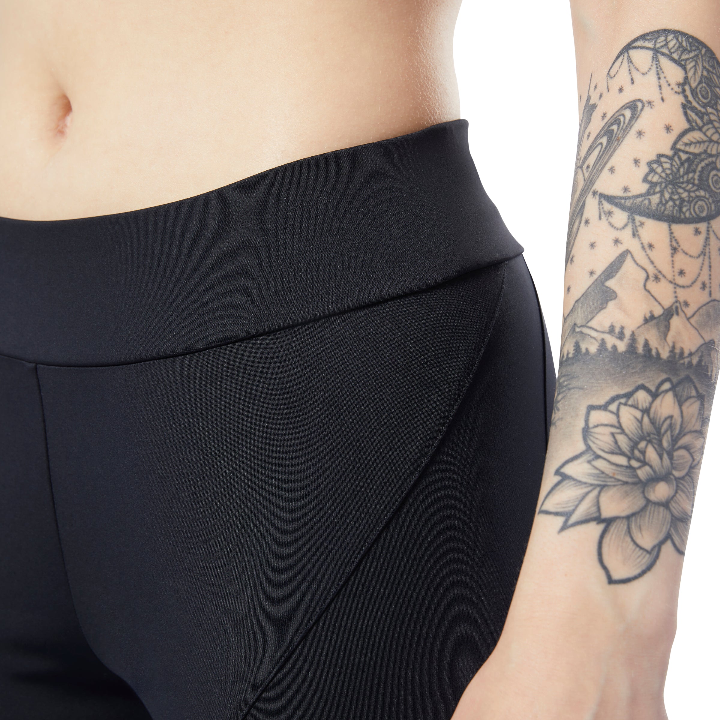 Reebok Apparel Women Classics Vector Leggings Black - Image 6