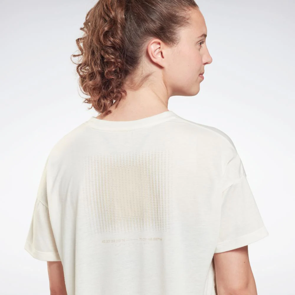 Reebok Apparel Women Graphic T-Shirt CHALK - Image 5