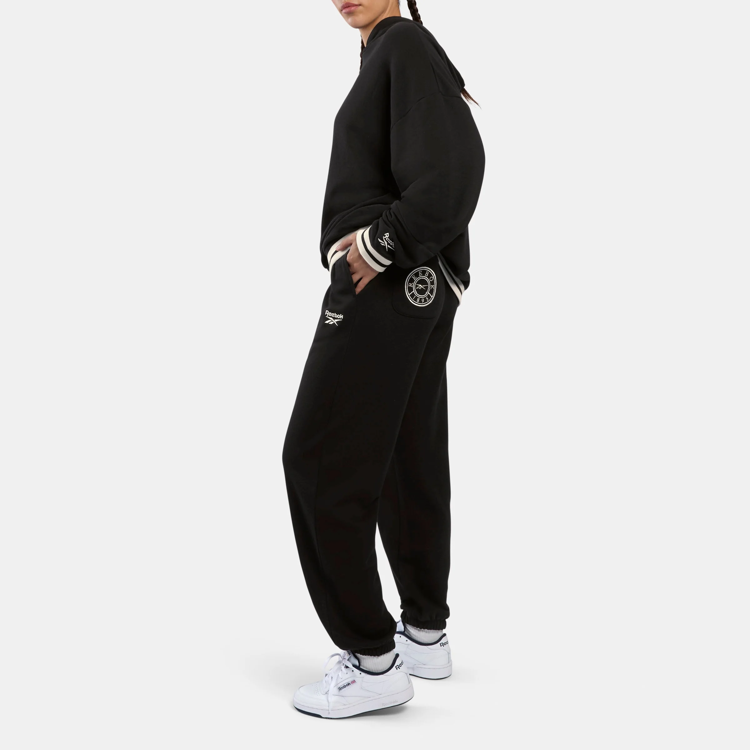 REEBOK APPAREL WOMEN Lawn Club Joggers BLACK - Image 2