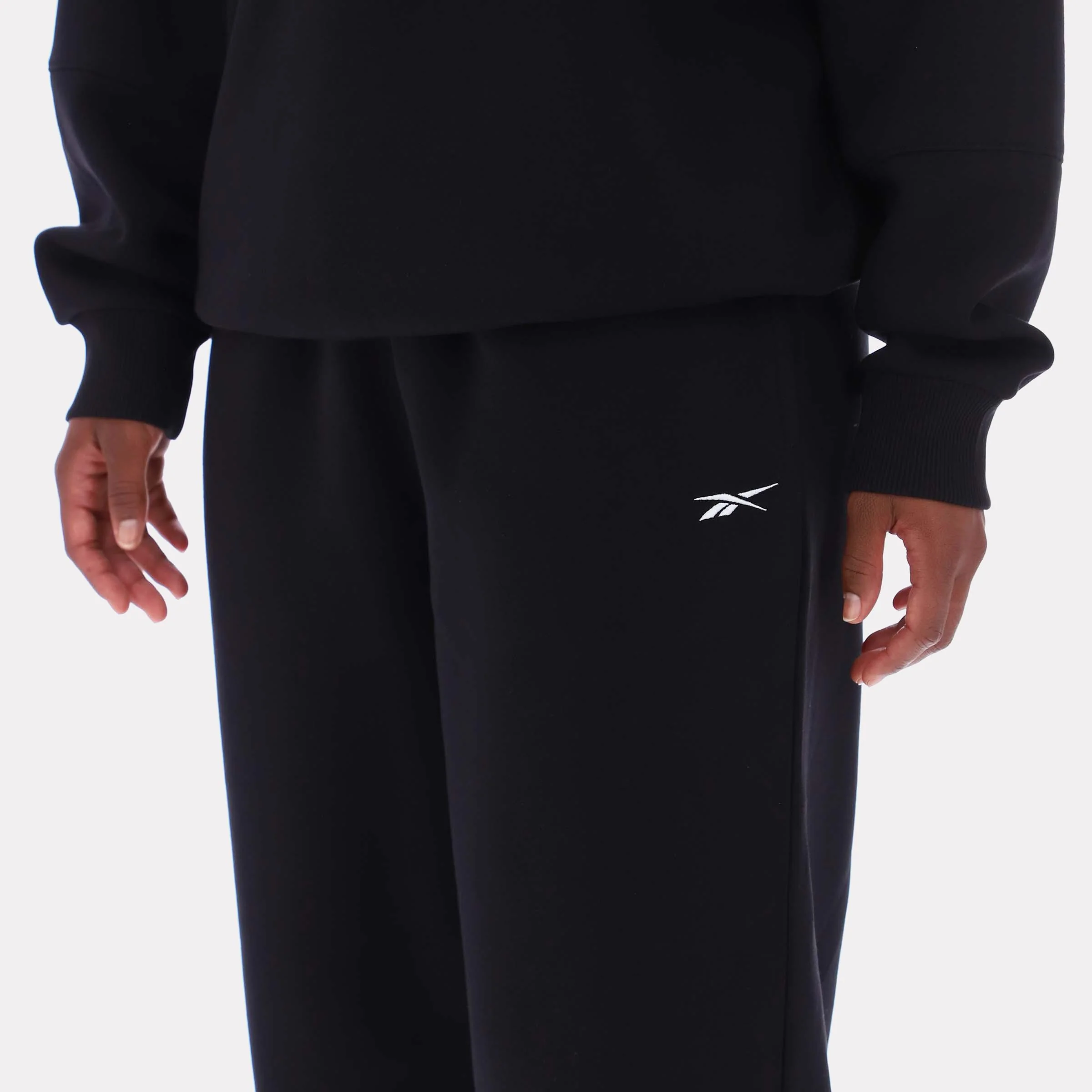 Reebok Apparel Women Lux Fleece Sweatpant BLACK - Image 3