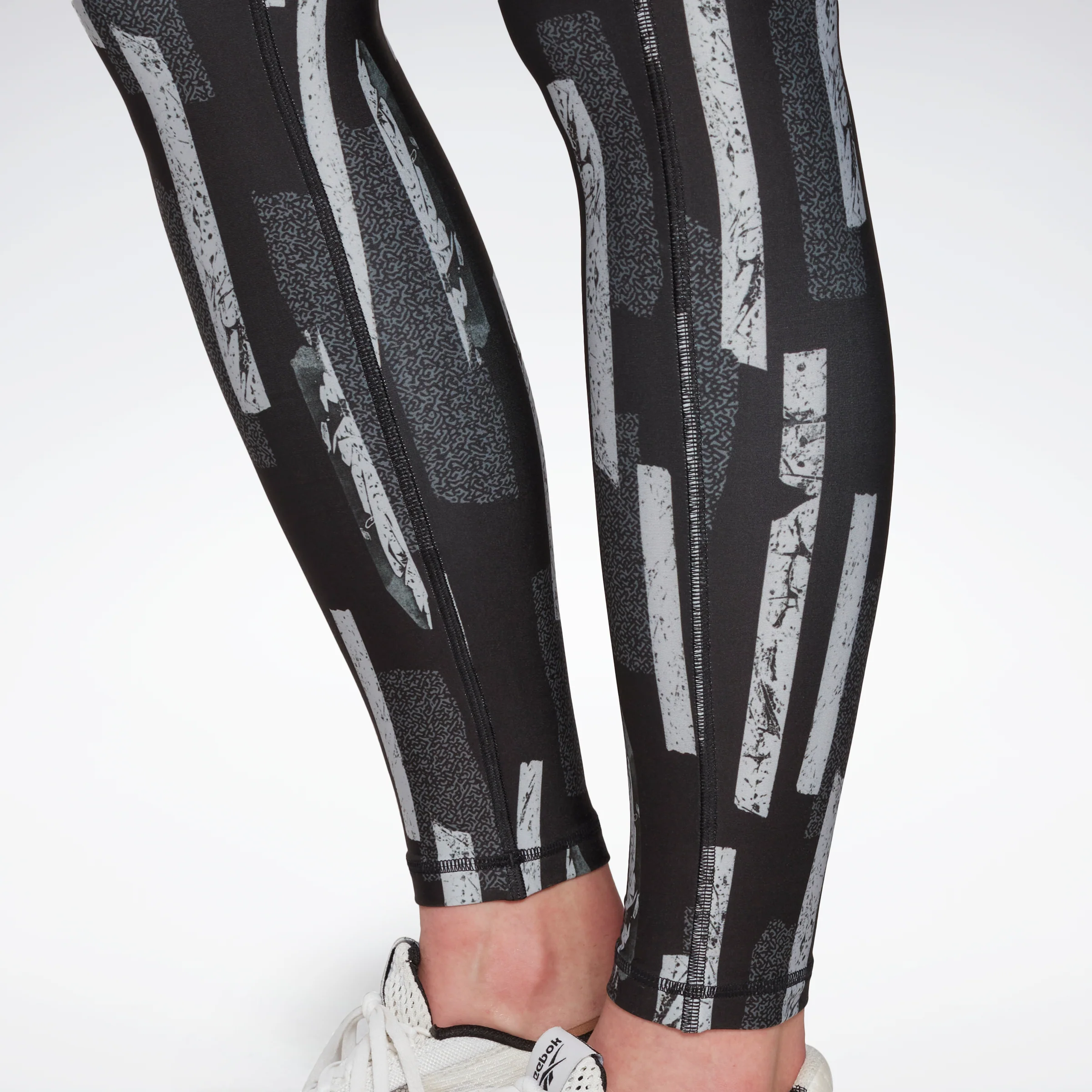 Reebok Apparel Women Myt Allover Print Leggings Nghblk - Image 5