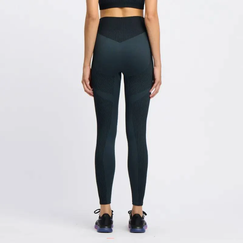 Reebok Apparel Women RBK-Lab Seamless 7/8 Leggings BLACK - Image 3