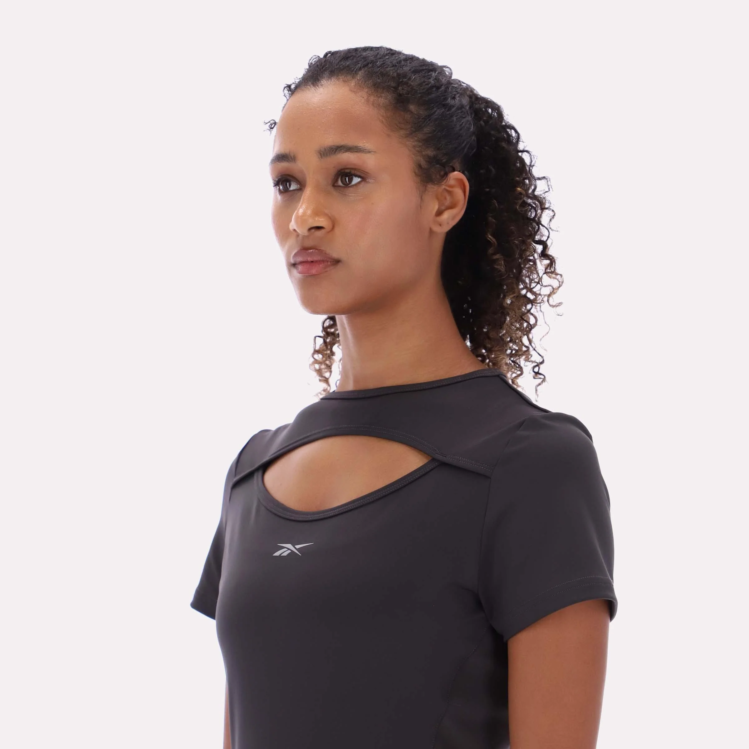 Reebok Apparel Women RBK-Lab Vented Outdoor T-Shirt WASHED BLACK - Image 3