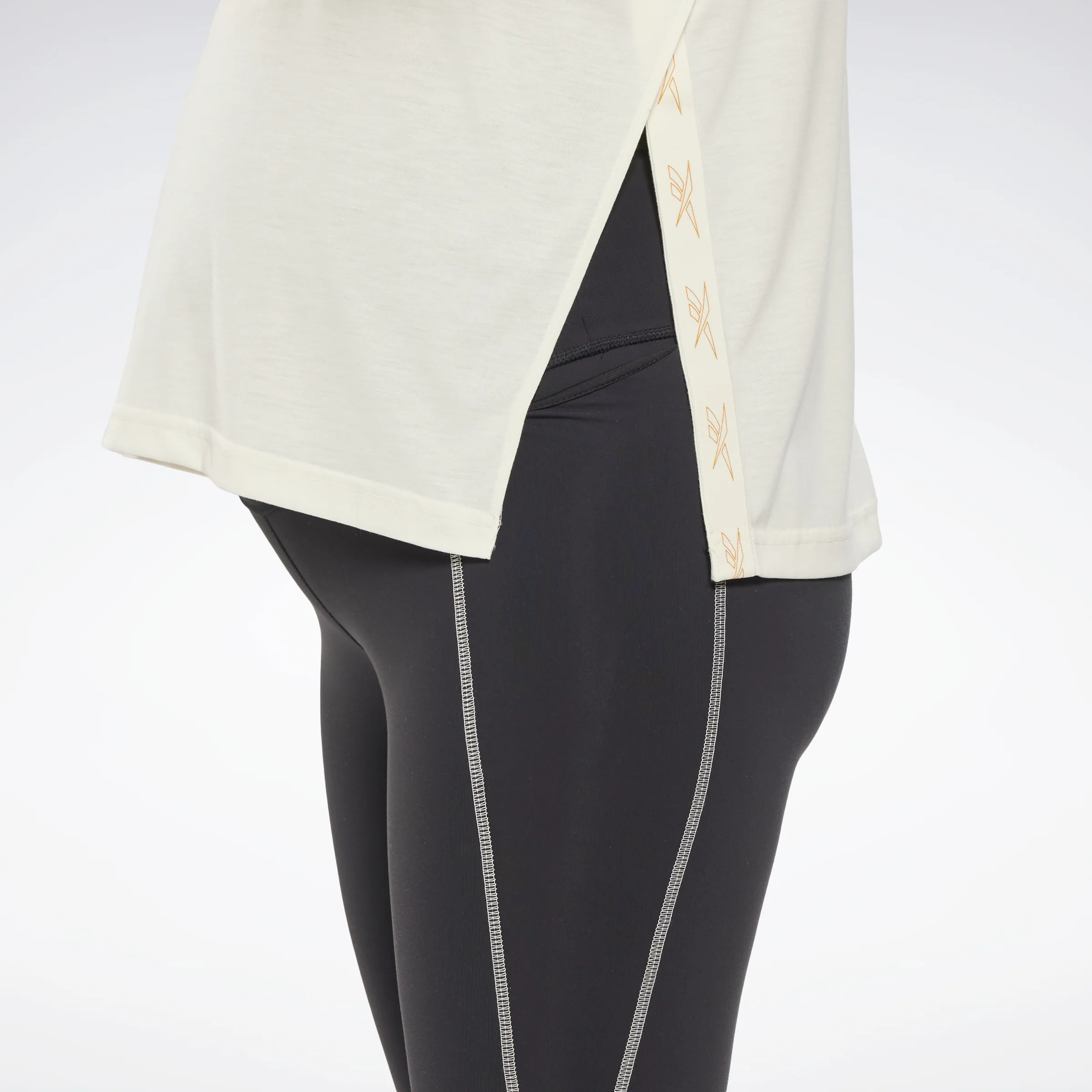 Reebok Apparel Women Reebok Maternity Tank Top Clawht - Image 4