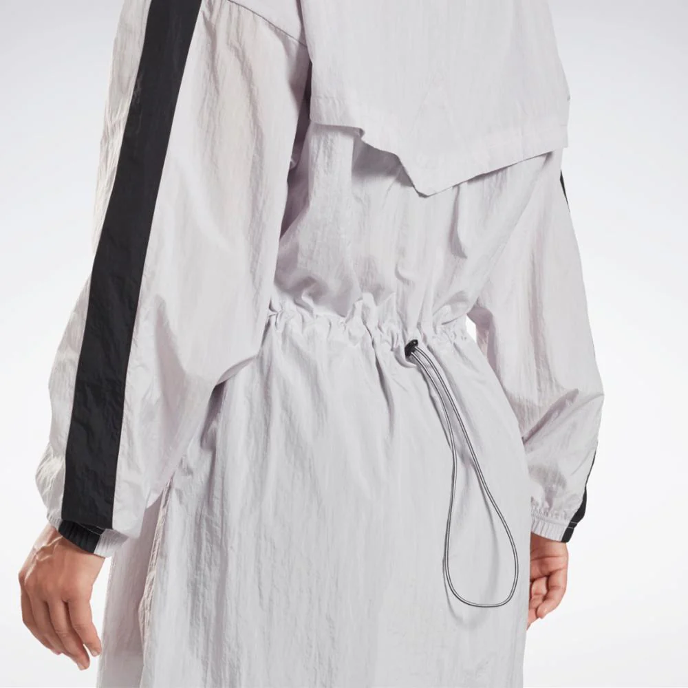 Reebok Apparel Women Studio Woven Jacket STEGRY - Image 4