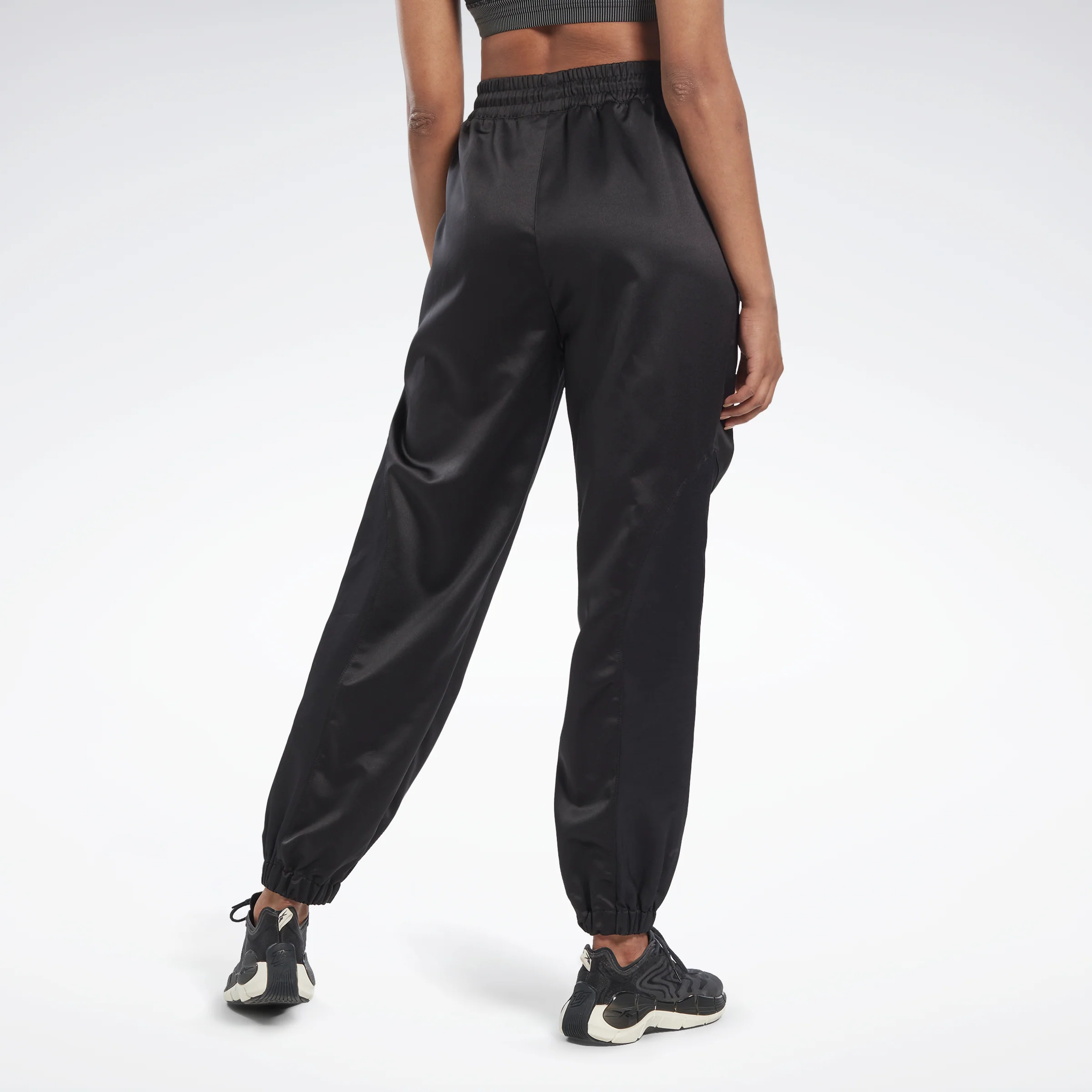 Reebok Apparel Women Tech-Style Woven Joggers Black - Image 3