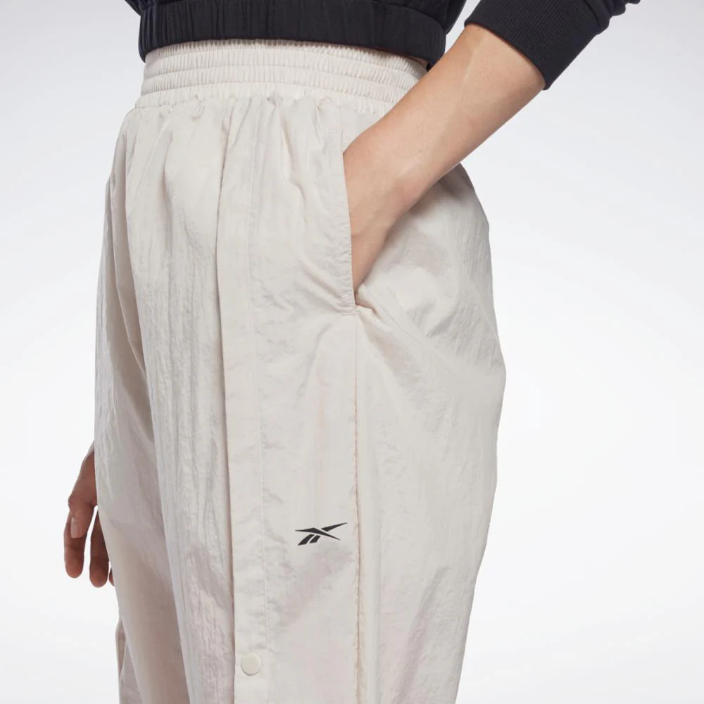 Reebok Apparel Women Trend Lightweight Joggers MOONST - Image 4