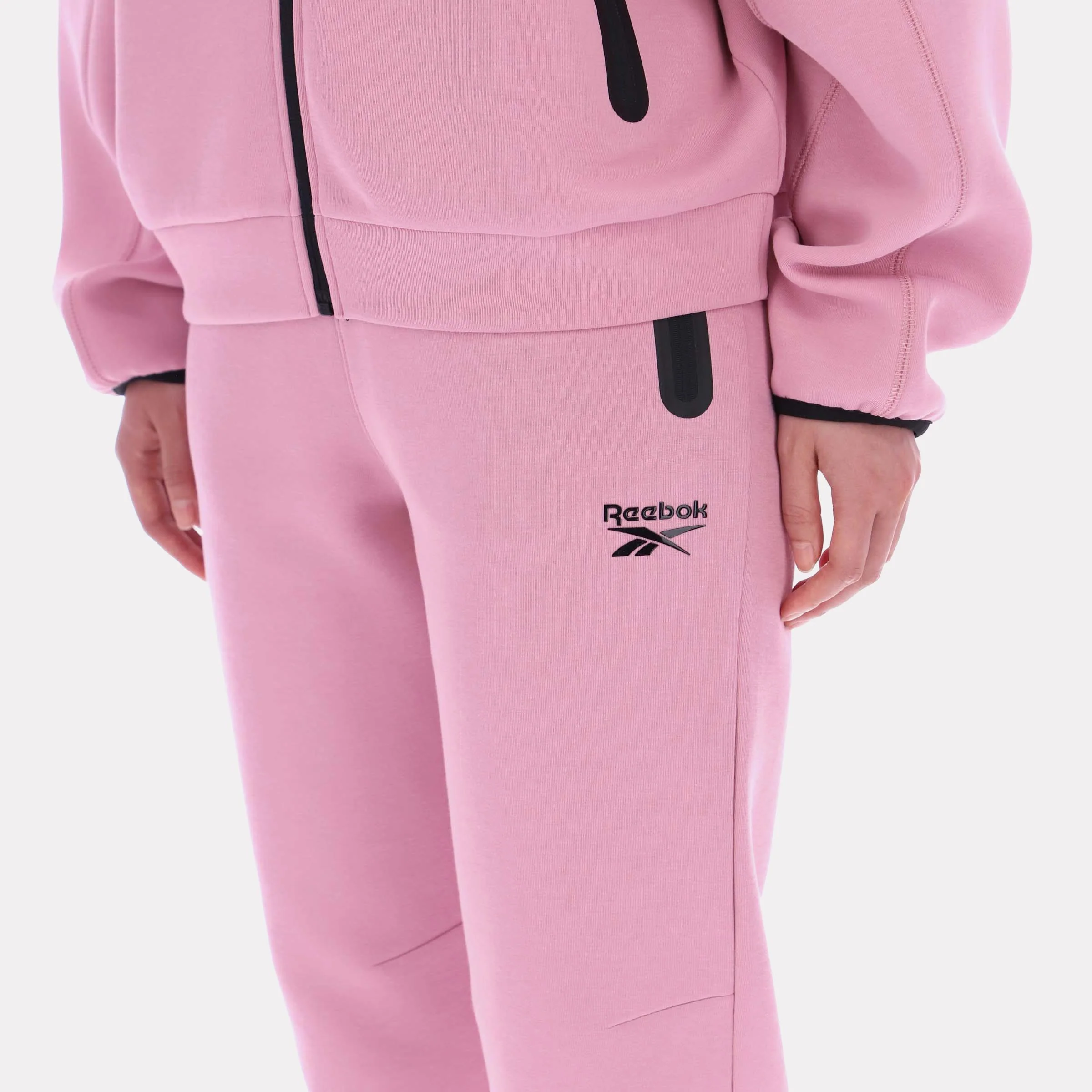 Reebok Apparel Women Vector Tech Joggers DUSTY ROSE - Image 4