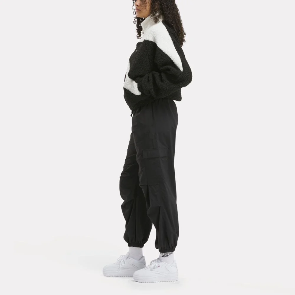 Reebok Apparel Women Wardrobe Essentials Cargo Pants BLACK - Image 2