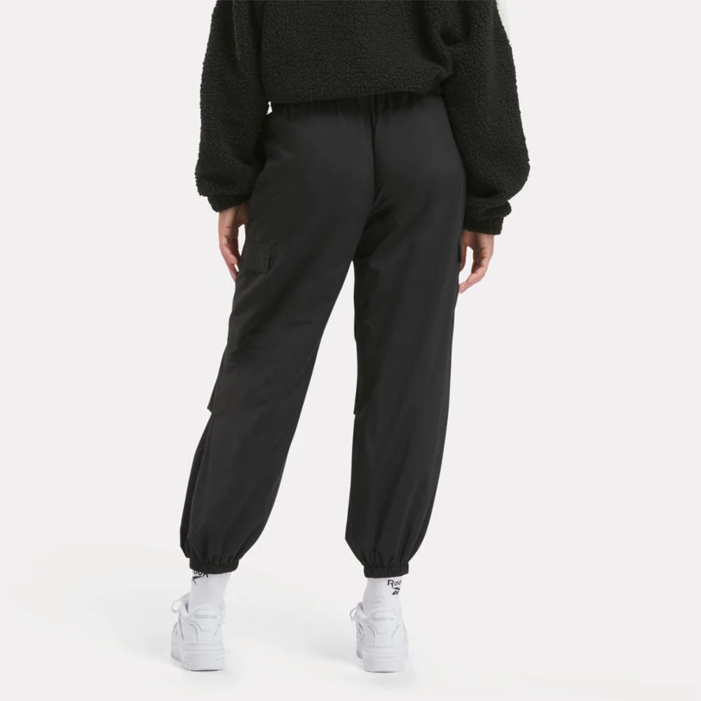 Reebok Apparel Women Wardrobe Essentials Cargo Pants BLACK - Image 3