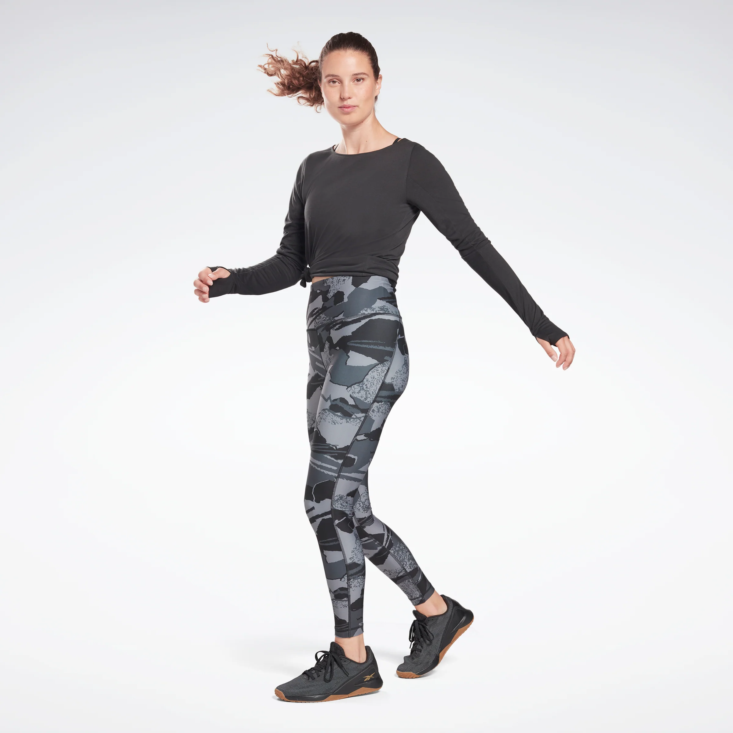 Reebok Apparel Women Workout Ready Supremium Long-Sleeve Top T-Long-Sleeve Top Nghblk - Image 2