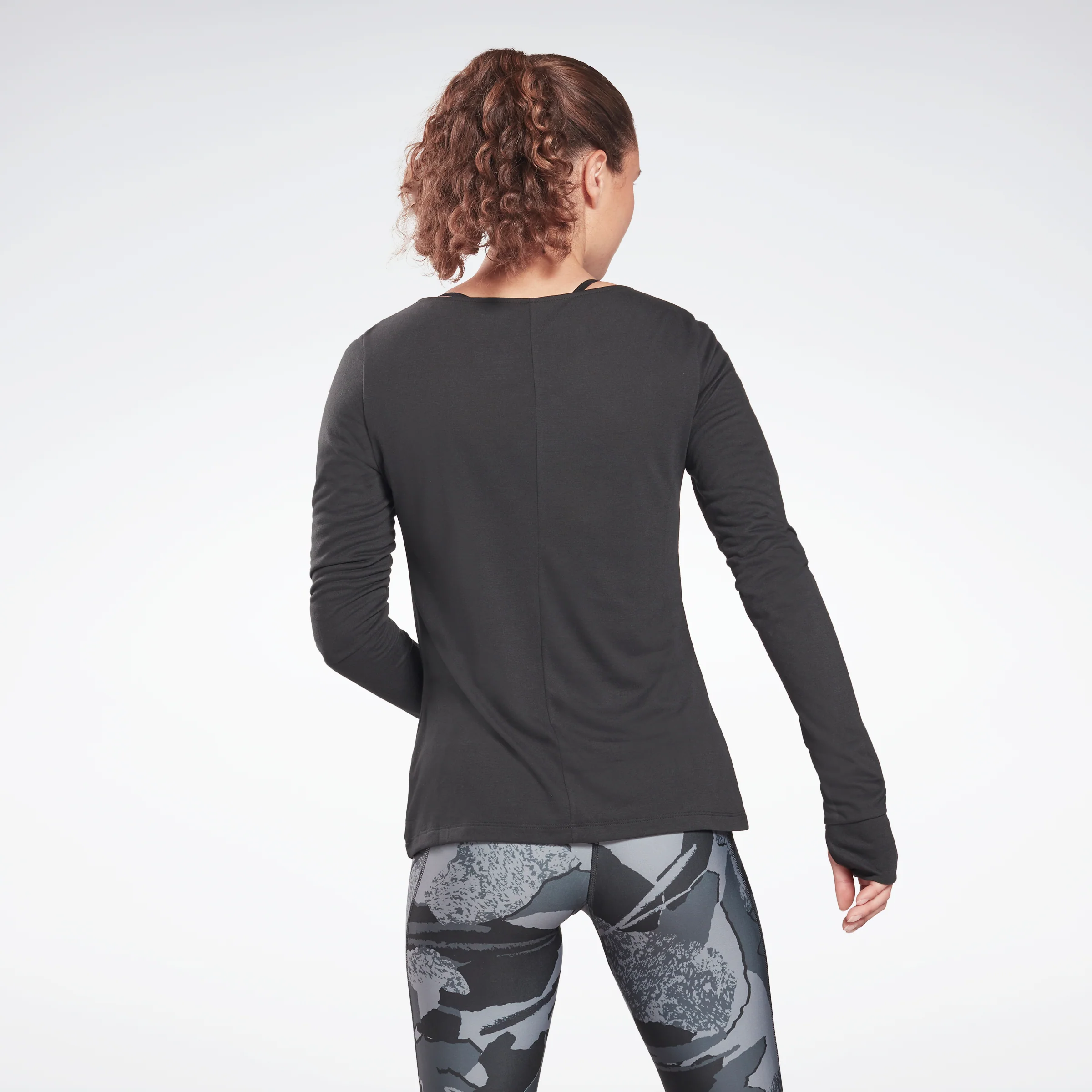 Reebok Apparel Women Workout Ready Supremium Long-Sleeve Top T-Long-Sleeve Top Nghblk - Image 3