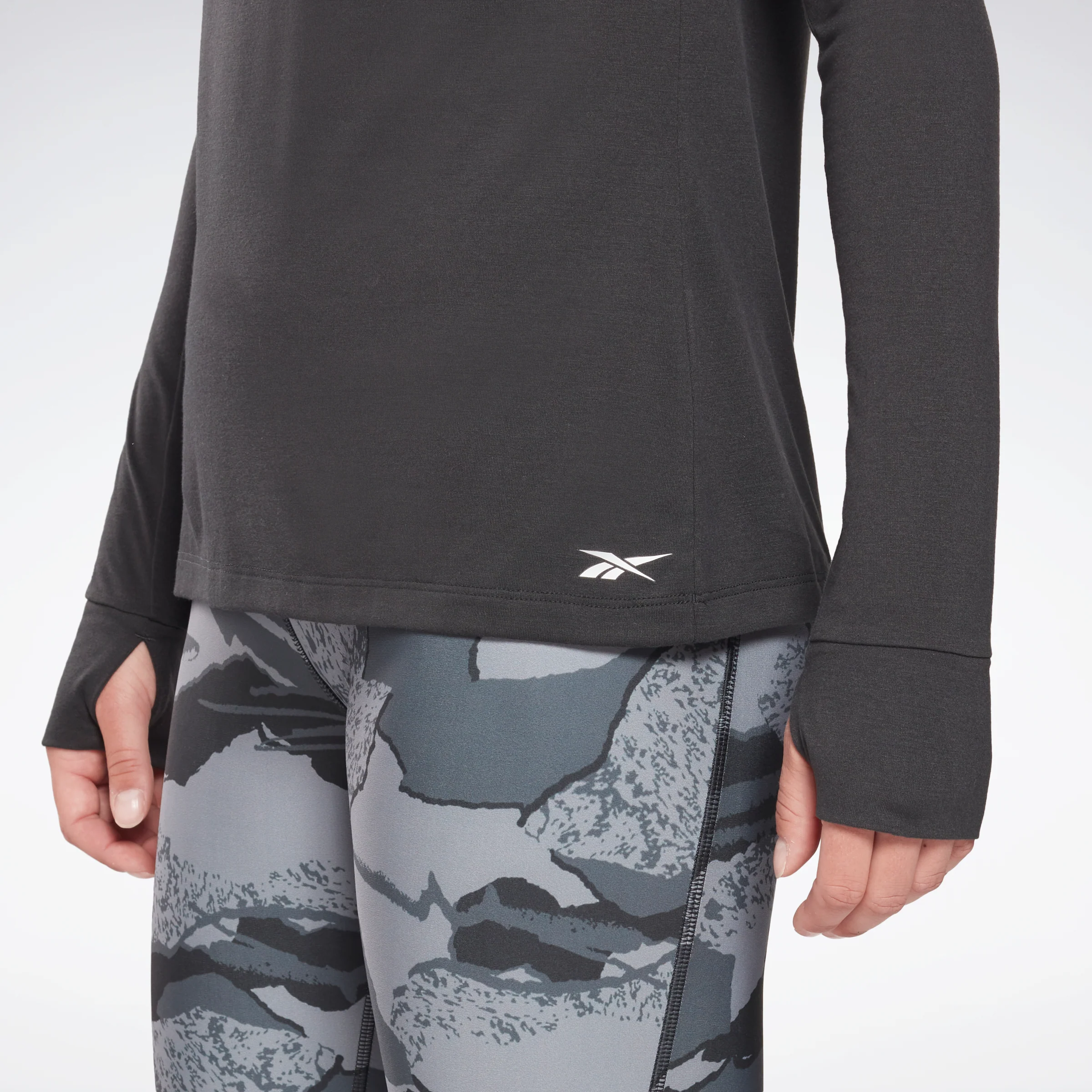 Reebok Apparel Women Workout Ready Supremium Long-Sleeve Top T-Long-Sleeve Top Nghblk - Image 4
