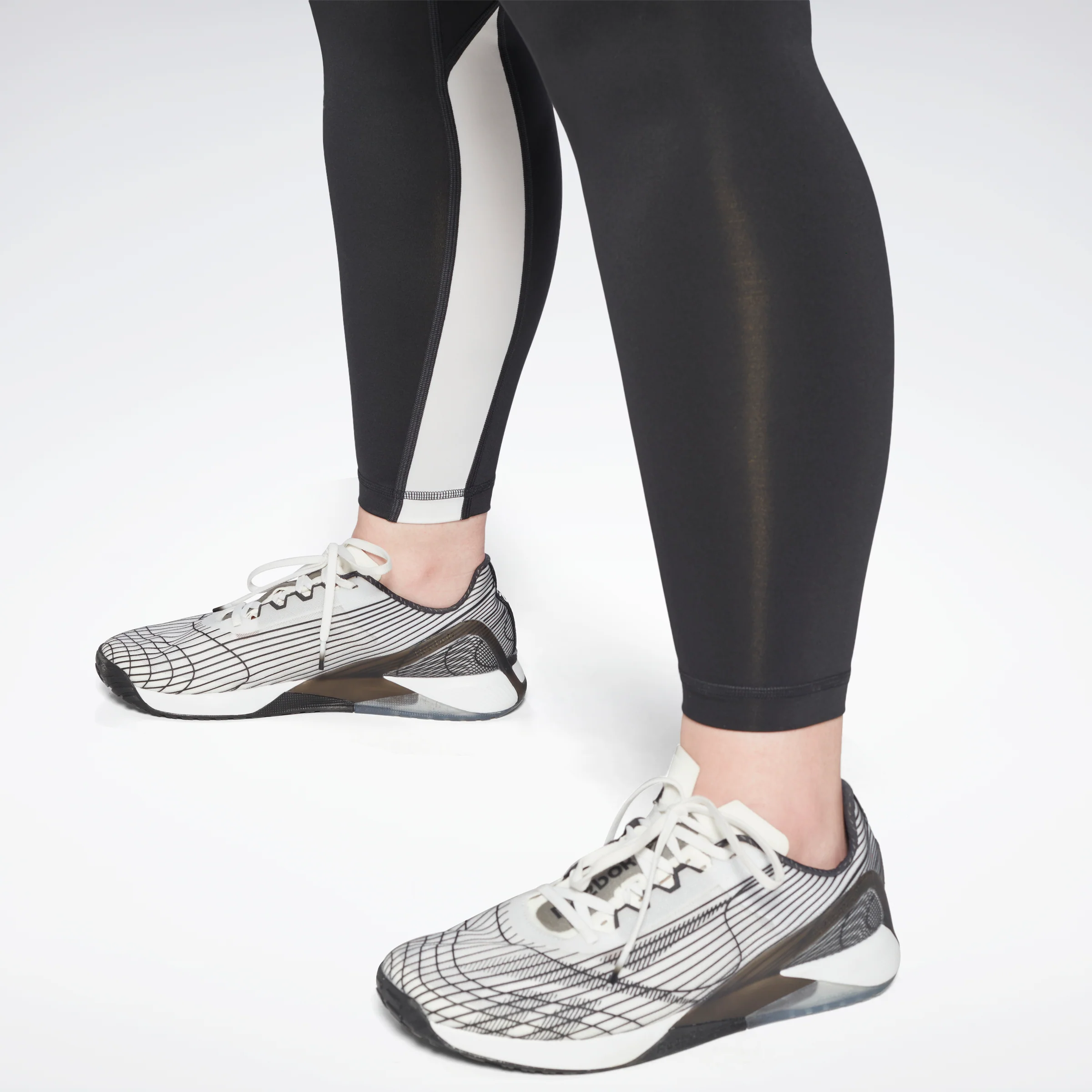 Reebok Apparel Women Workout Ready Vector Leggings (Plus Size) Nghblk - Image 3