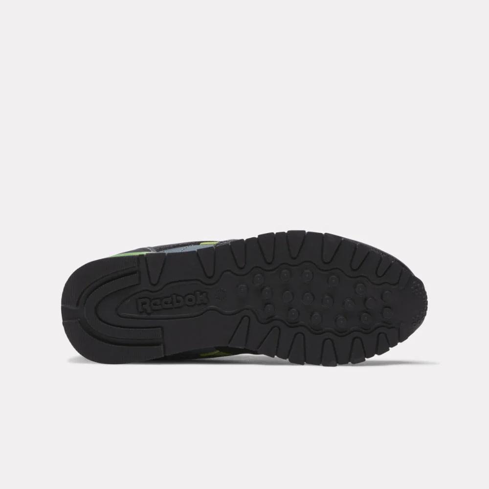 Reebok Footwear Kids Classic Leather Step 'n' Flash Shoes - Pre-school BLACK/GREY5/DIGITALLIME - Image 4