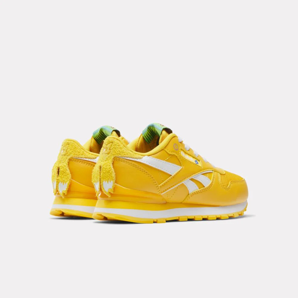 Reebok Footwear Kids Reebok x Sonic Classic Leather Step 'N' Flash Shoes - Preschool GOLD/WHITE/GOLD - Image 4