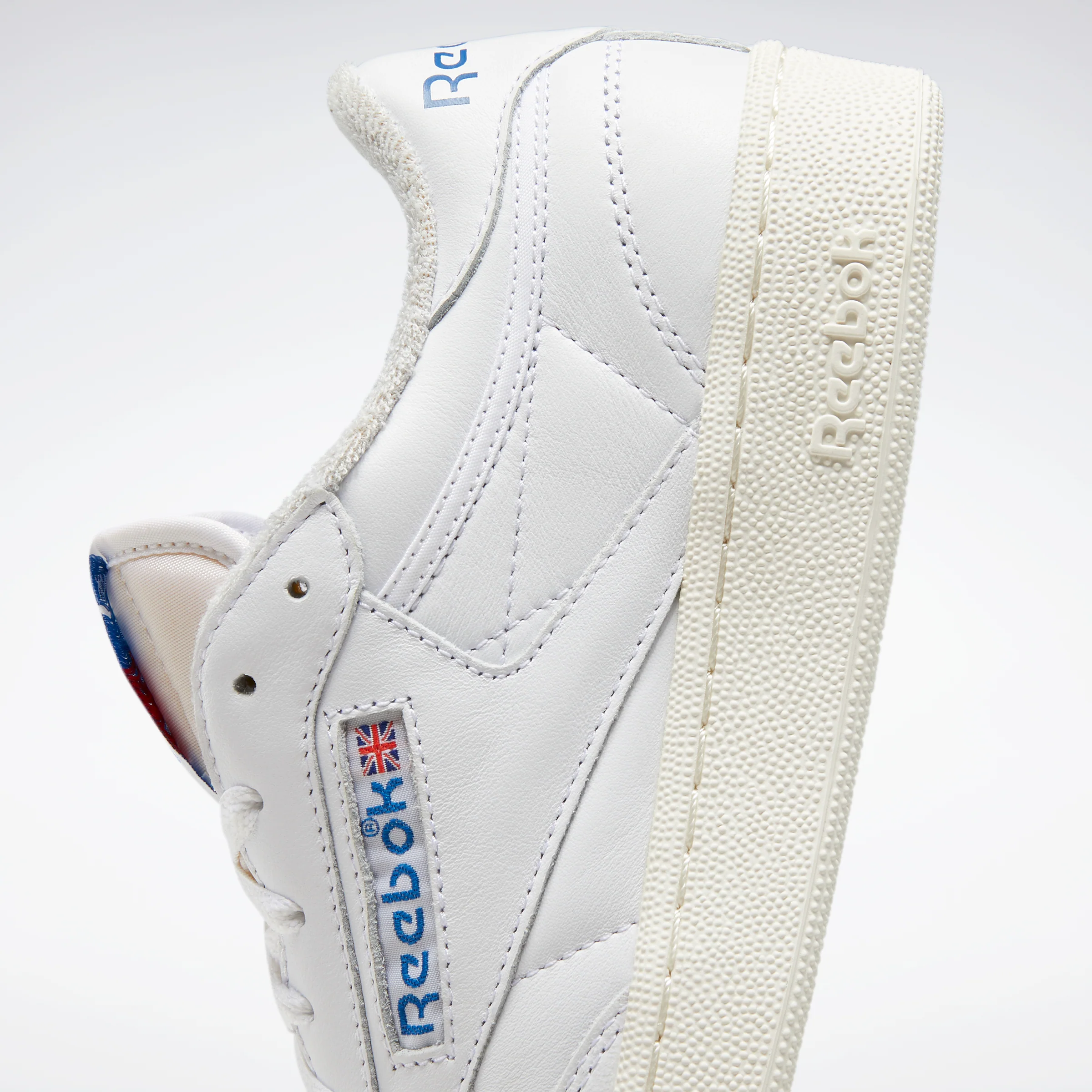 Reebok Footwear Men Club C 85 Vintage Shoes Ftwwht/Chalk/Vecblu - Image 7