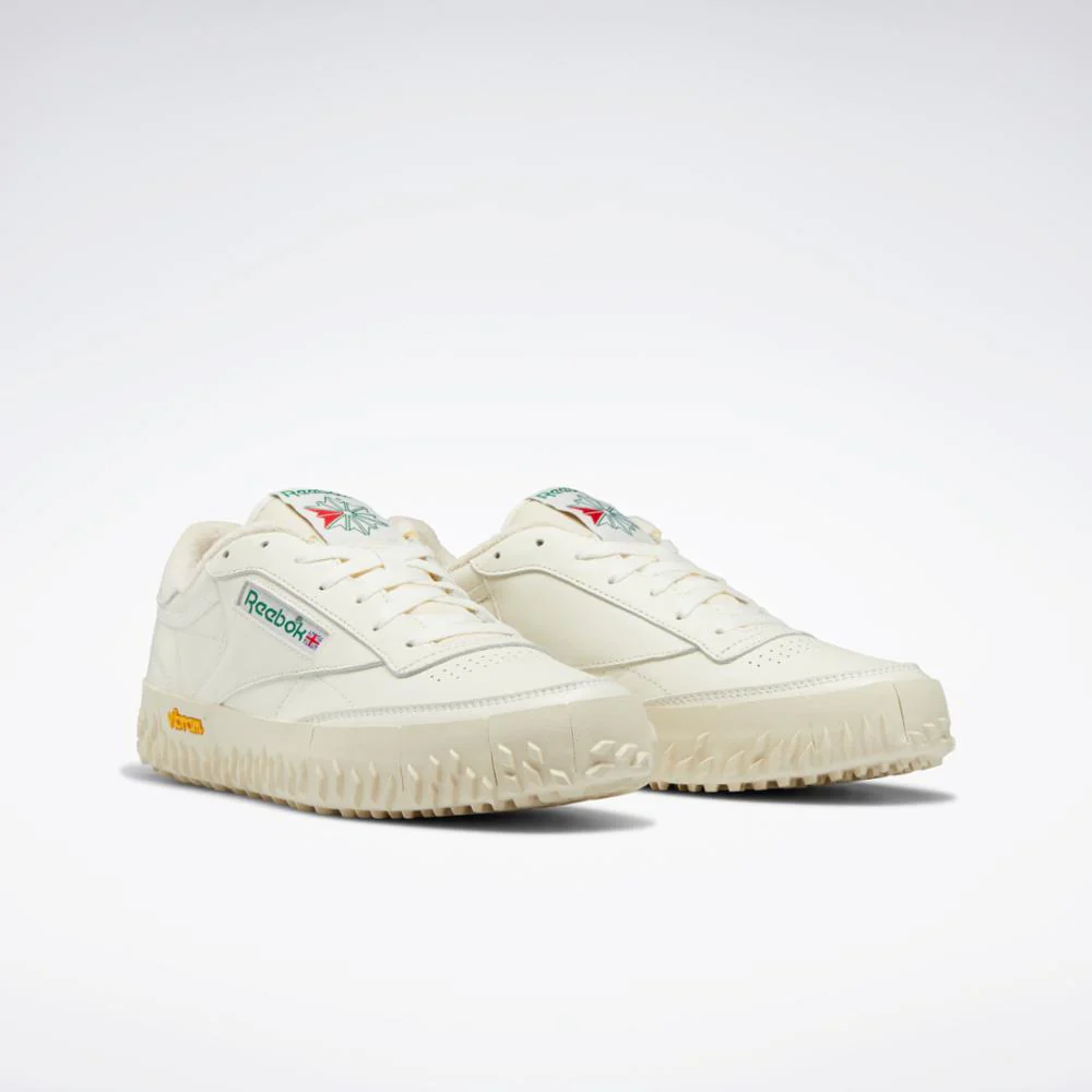 Reebok Footwear Men Club C Vibram Shoes CHALK/VINCHA/GLEGRN - Image 3