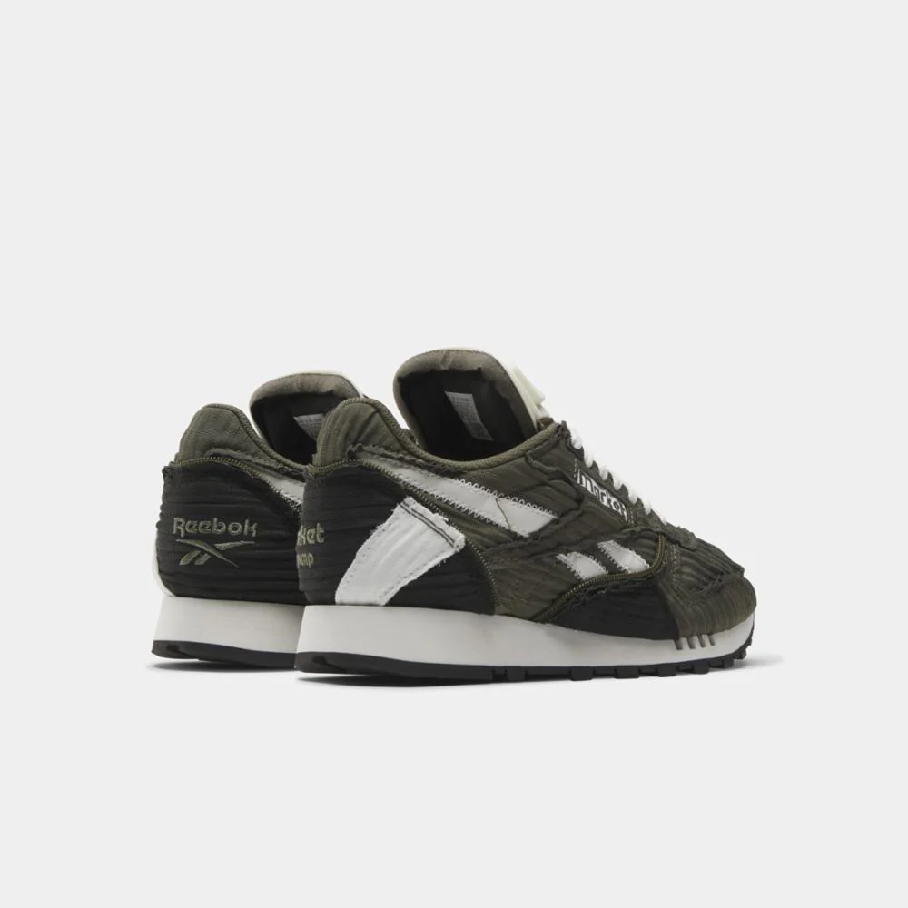 Reebok Footwear Men MARKET Classic Leather Pump Shoes ARMGRN/CBLACK/CHALK - Image 3