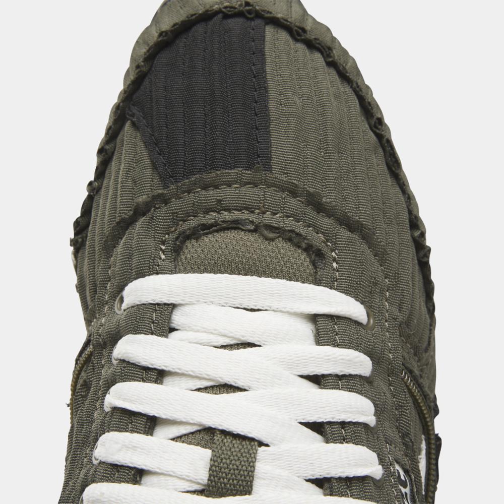 Reebok Footwear Men MARKET Classic Leather Pump Shoes ARMGRN/CBLACK/CHALK - Image 7