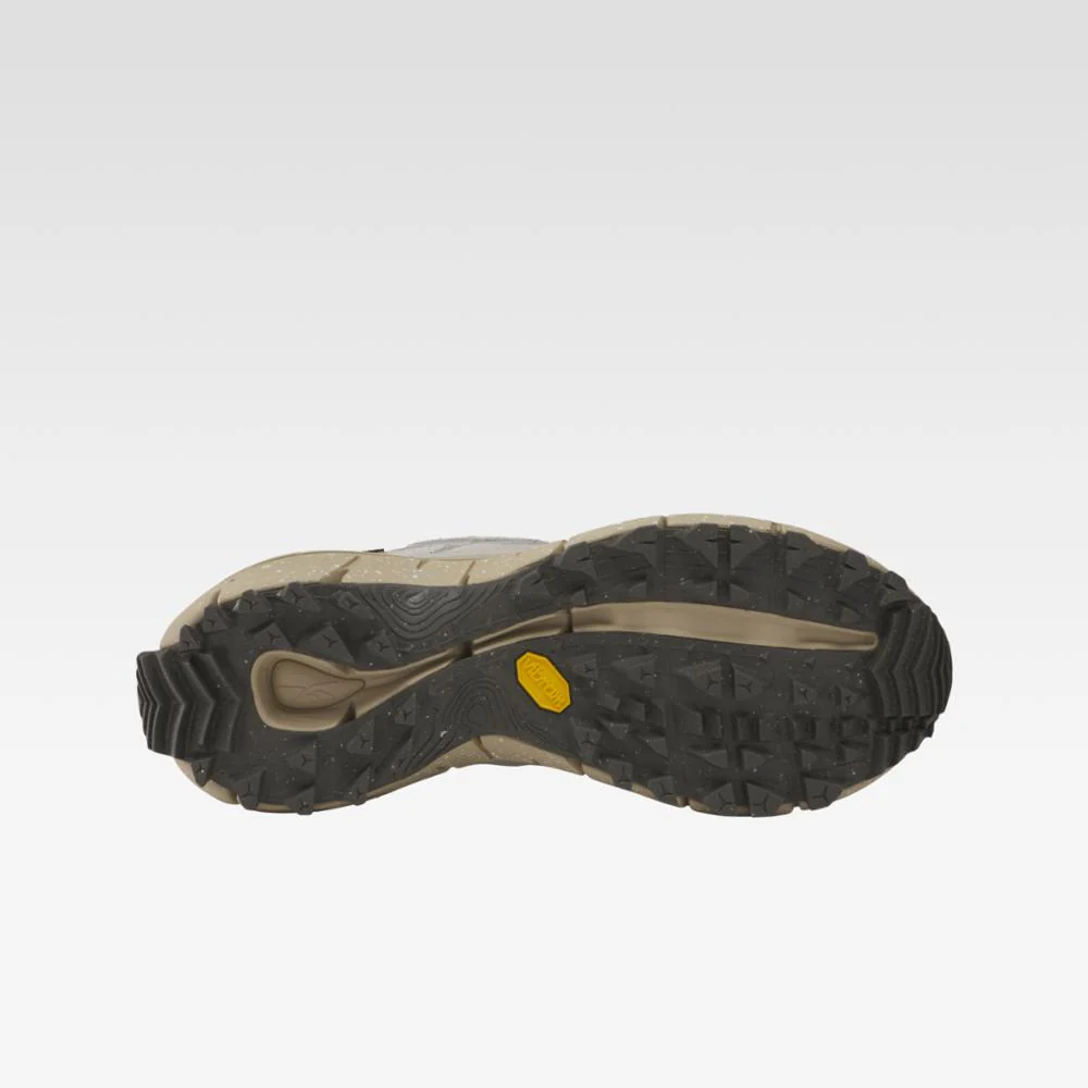 Reebok Footwear Men Zig Kinetica 2.5 Edge Shoes MOONST/ASH/PEAGLO - Image 4