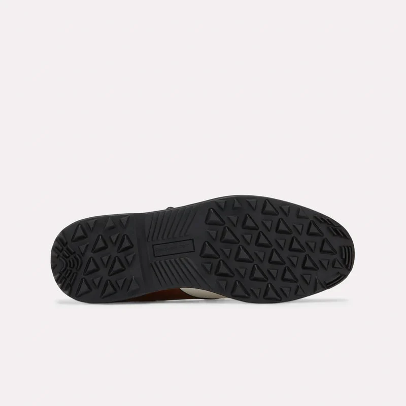 REEBOK FOOTWEAR UNISEX OG Pump Golf Shoes CHALK/UNEARTHED BROWN/BLACK - Image 4