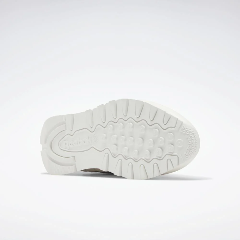 Reebok Footwear Women CLASSIC LEATHER CHALK/COLD GREY 1/FTWR WHT - Image 5