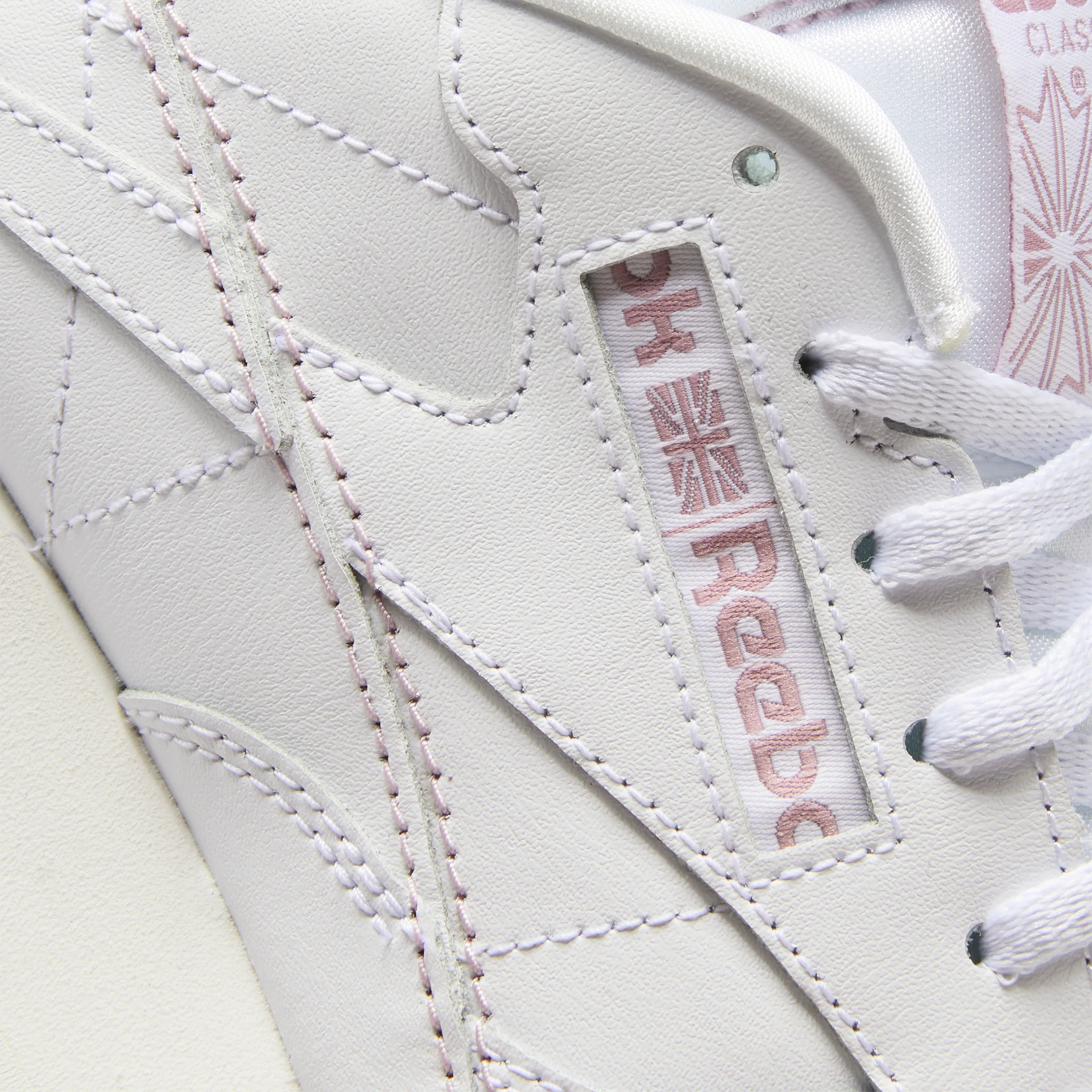 Reebok Footwear Women Classic Leather Make It Yours Shoes Ftwwht/Chalk/Inflil - Image 7
