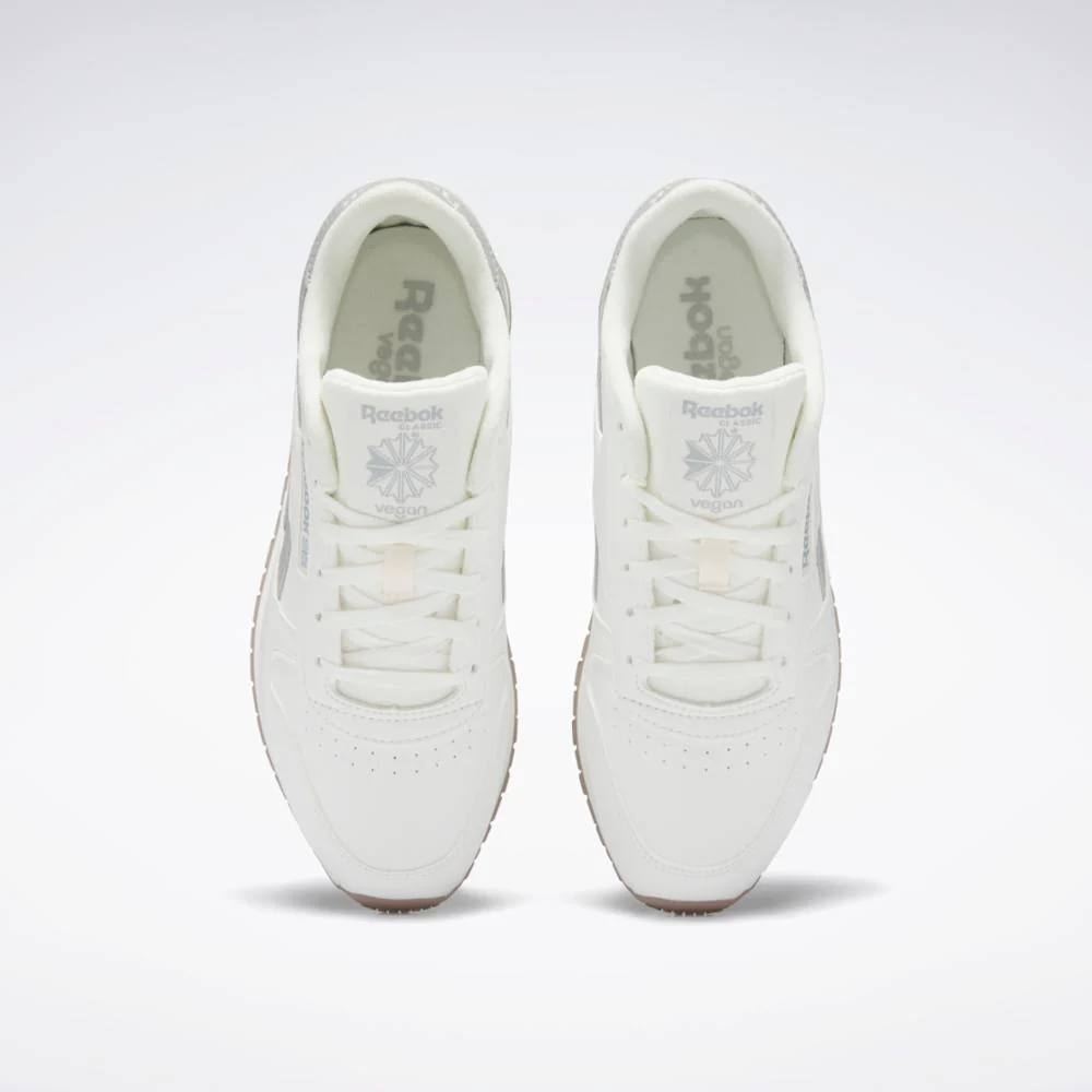 Reebok Footwear Women CLASSIC LEATHER SHOES CHALK/PUGRY3/TAUPE - Image 4