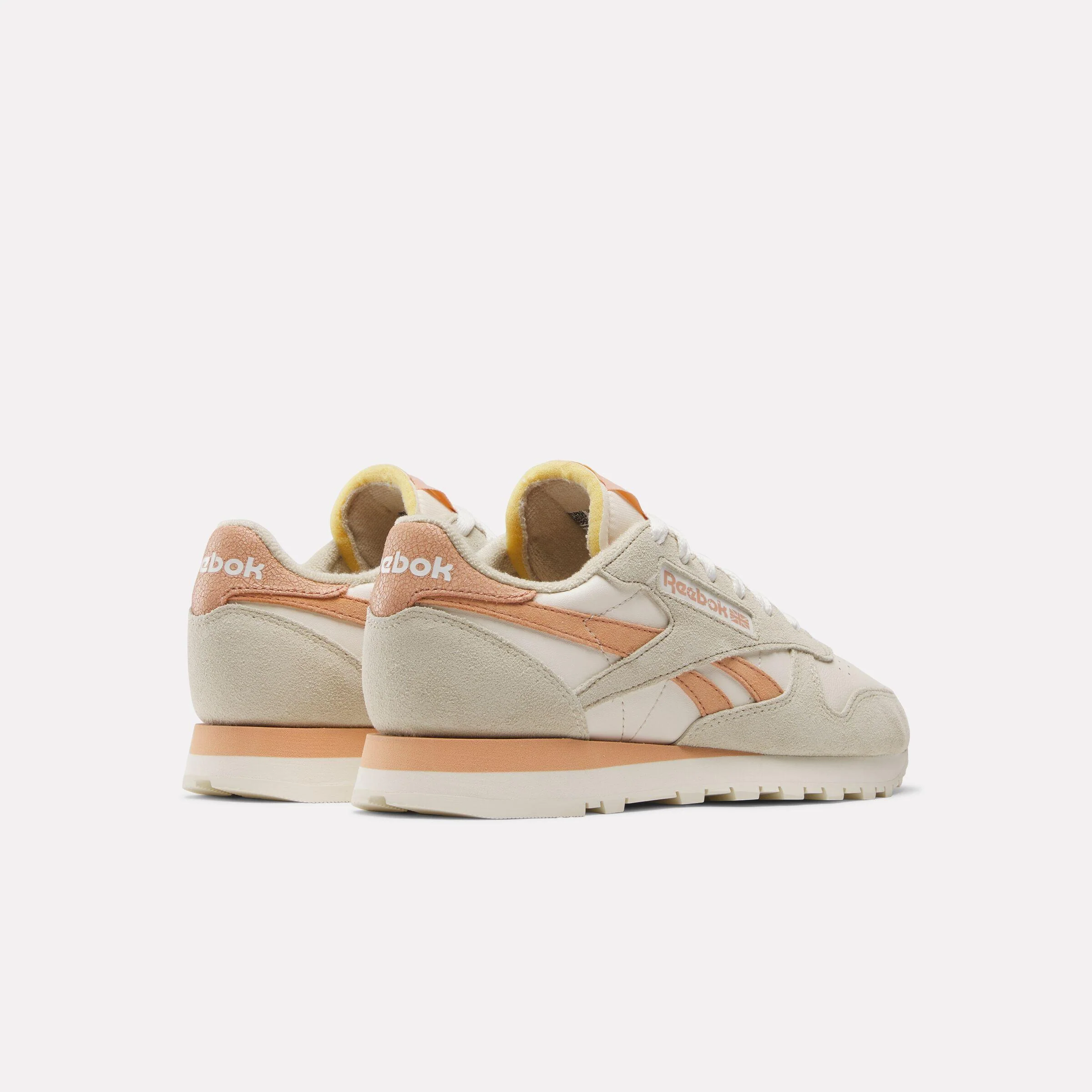 Reebok Footwear Women Classic Leather Shoes VINTAGE CHALK/CLASSIC BEIGE/CL - Image 3