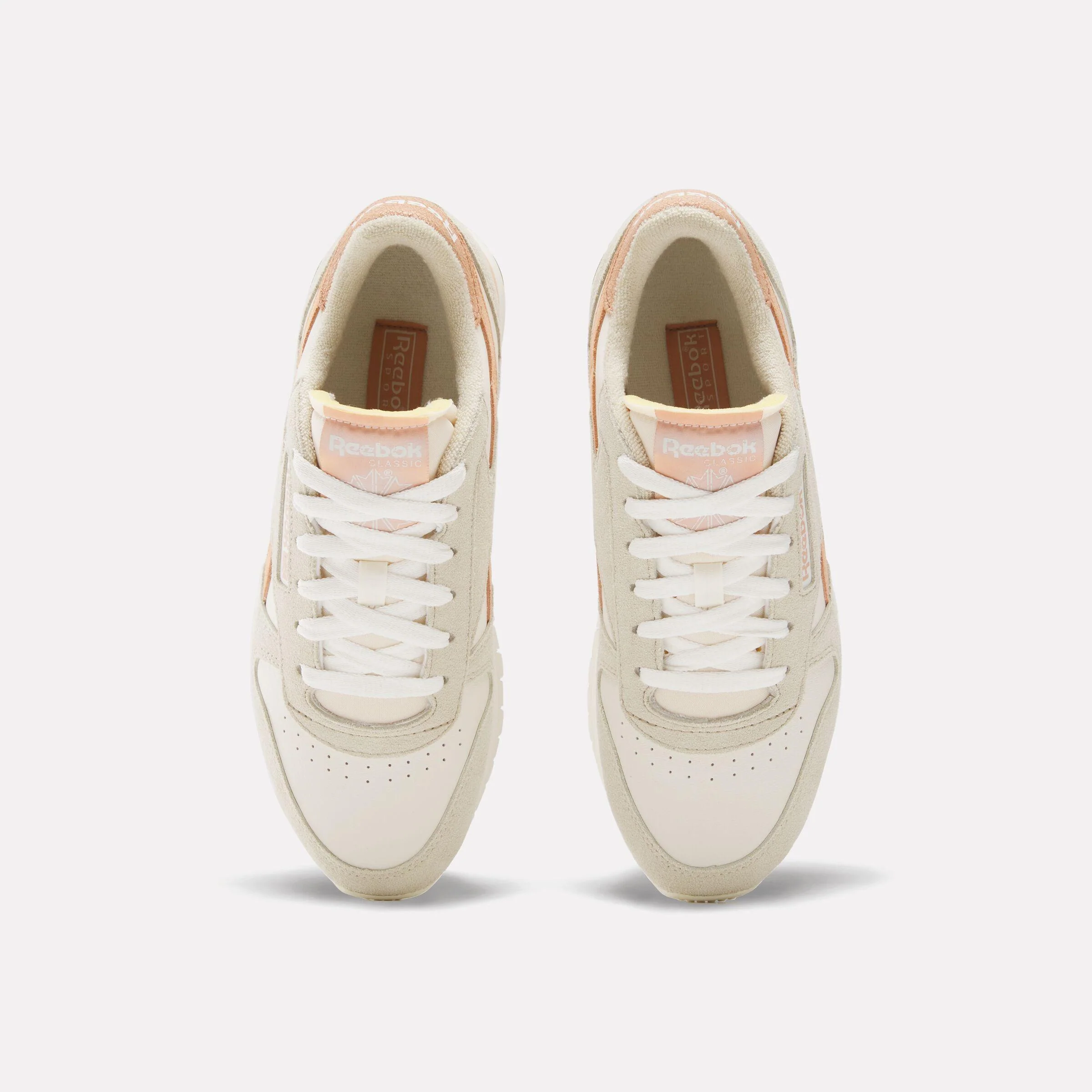 Reebok Footwear Women Classic Leather Shoes VINTAGE CHALK/CLASSIC BEIGE/CL - Image 4