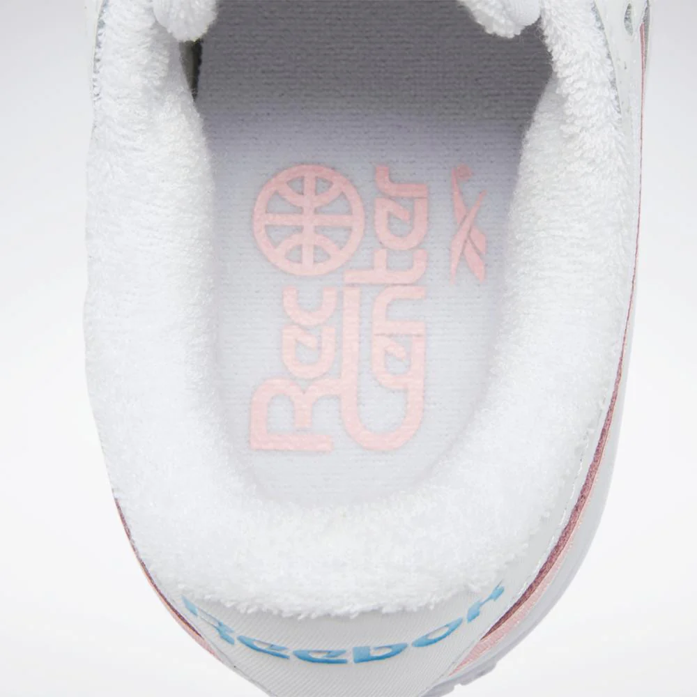 Reebok Footwear Women Club C Double Revenge FTWWHT/PNKGLW/RADAQU - Image 8